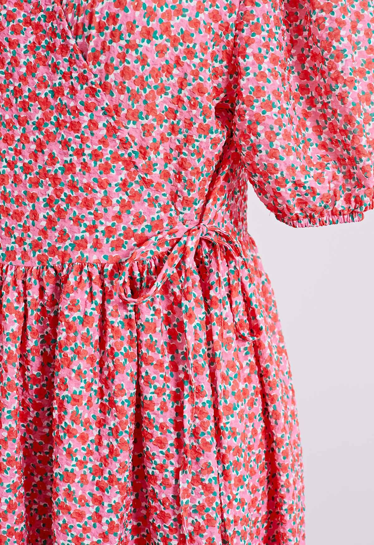 Adorable robe portefeuille mi-longue à imprimé fleuret