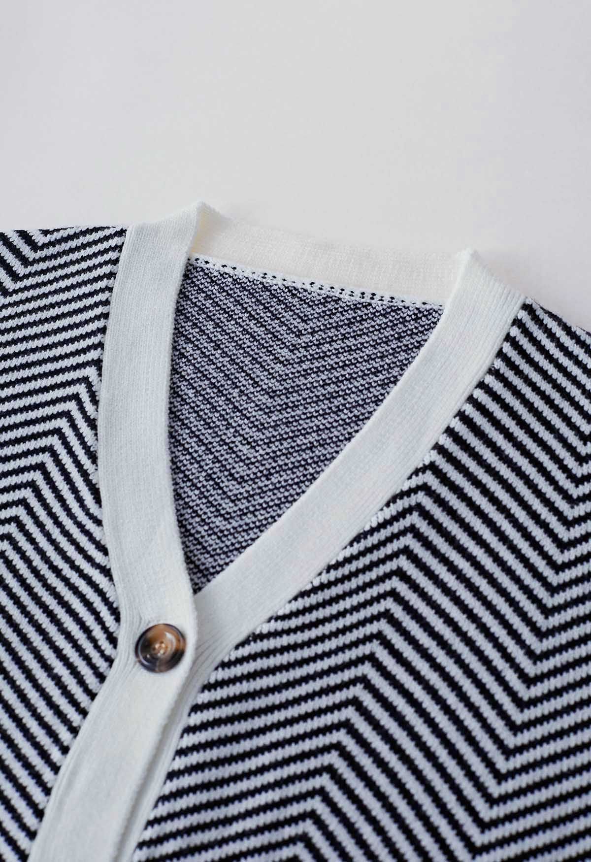 Cardigan boutonné en tricot à rayures zigzag en noir