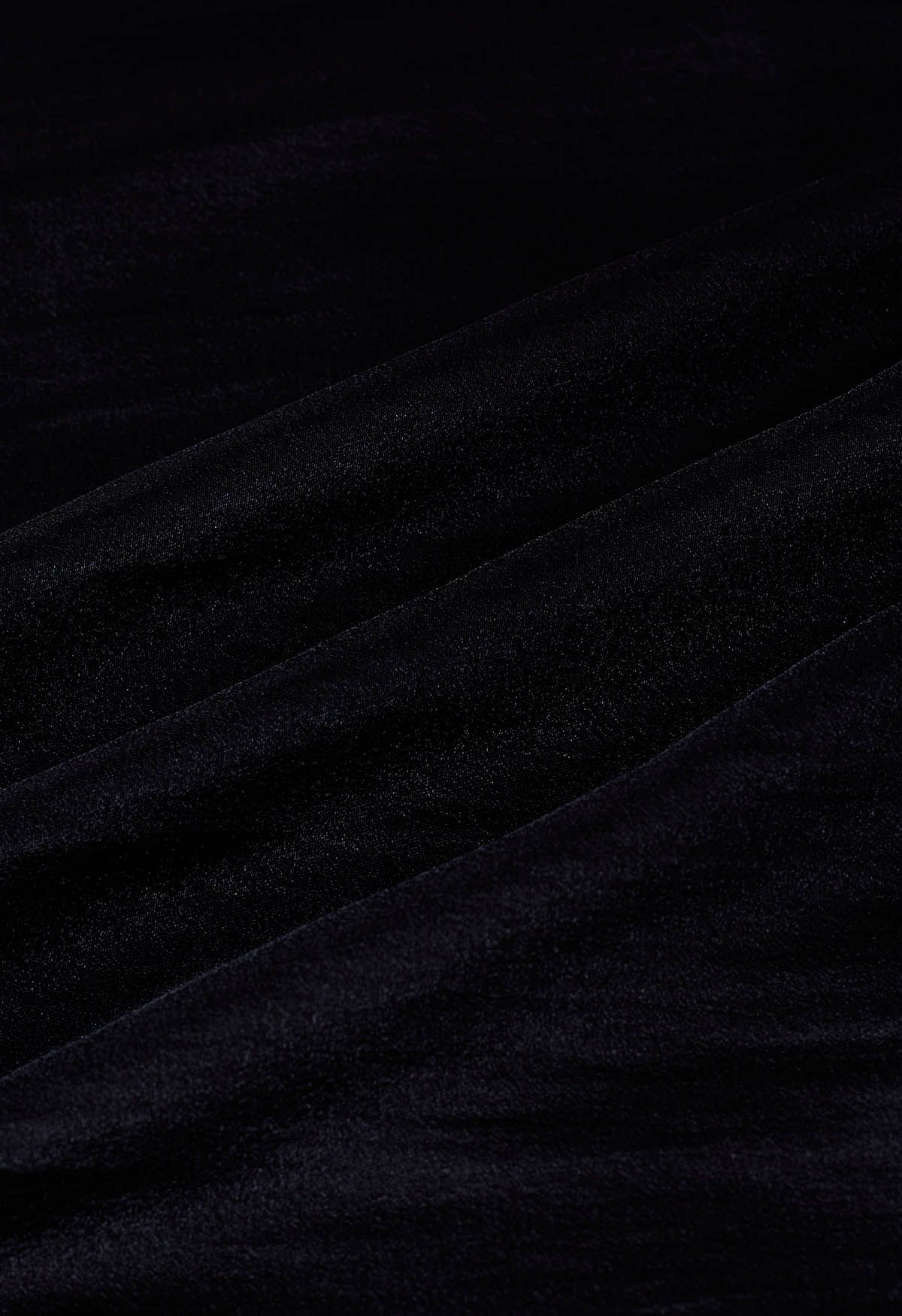 Robe caraco brillante à double cordes en noir
