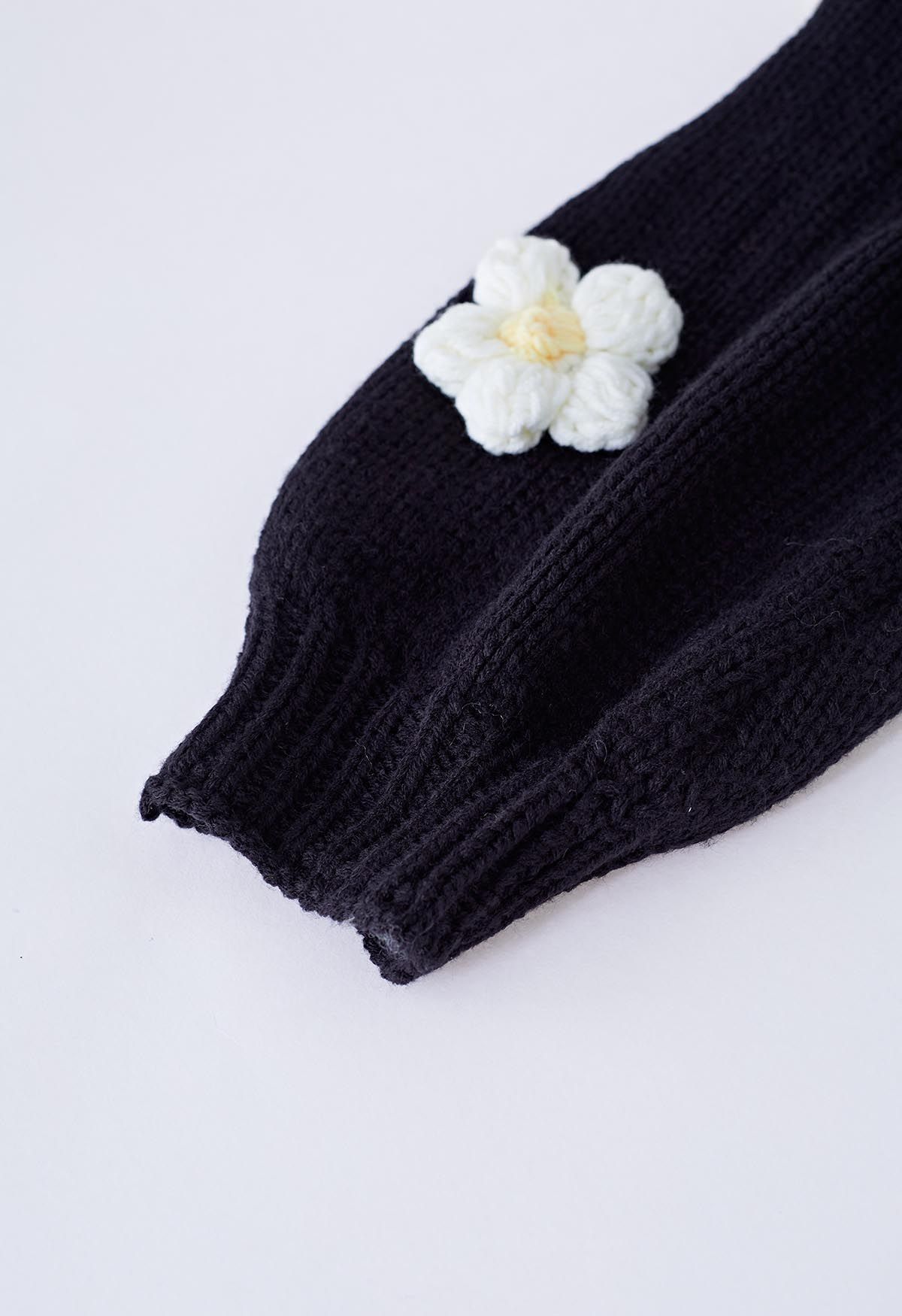 Cardigan en tricot ouvert sur le devant à fleurs en point 3D en noir