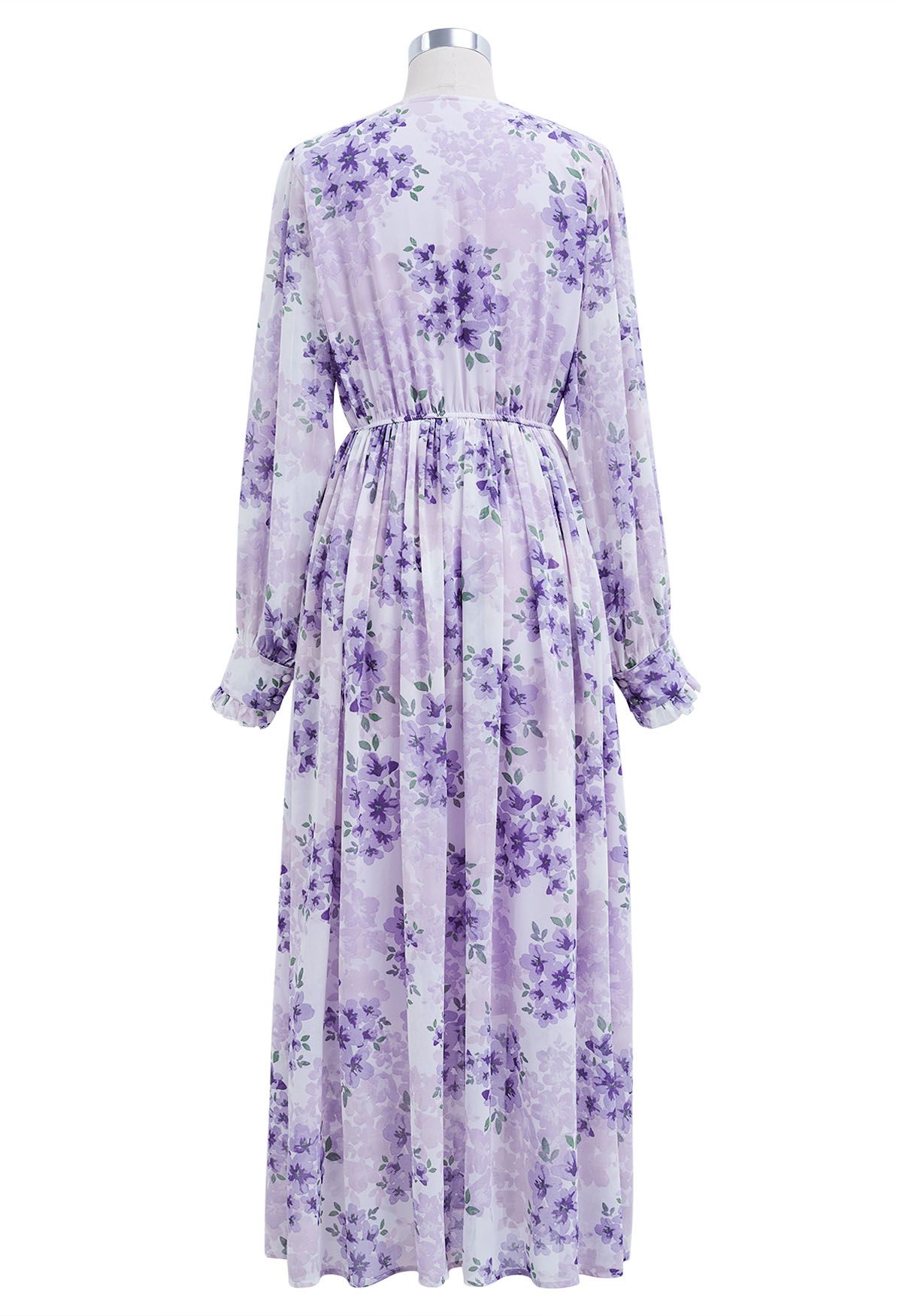 Robe longue froncée florale délicate en lilas