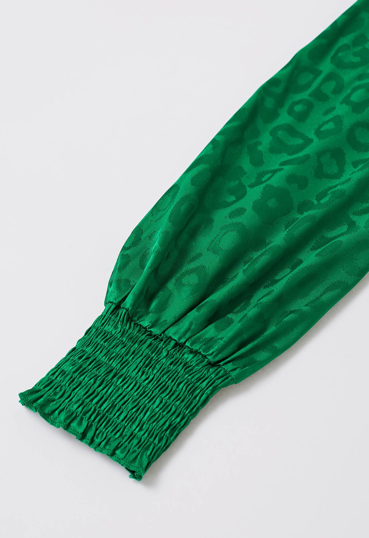 Robe longue à volants en jacquard léopard brillant en vert