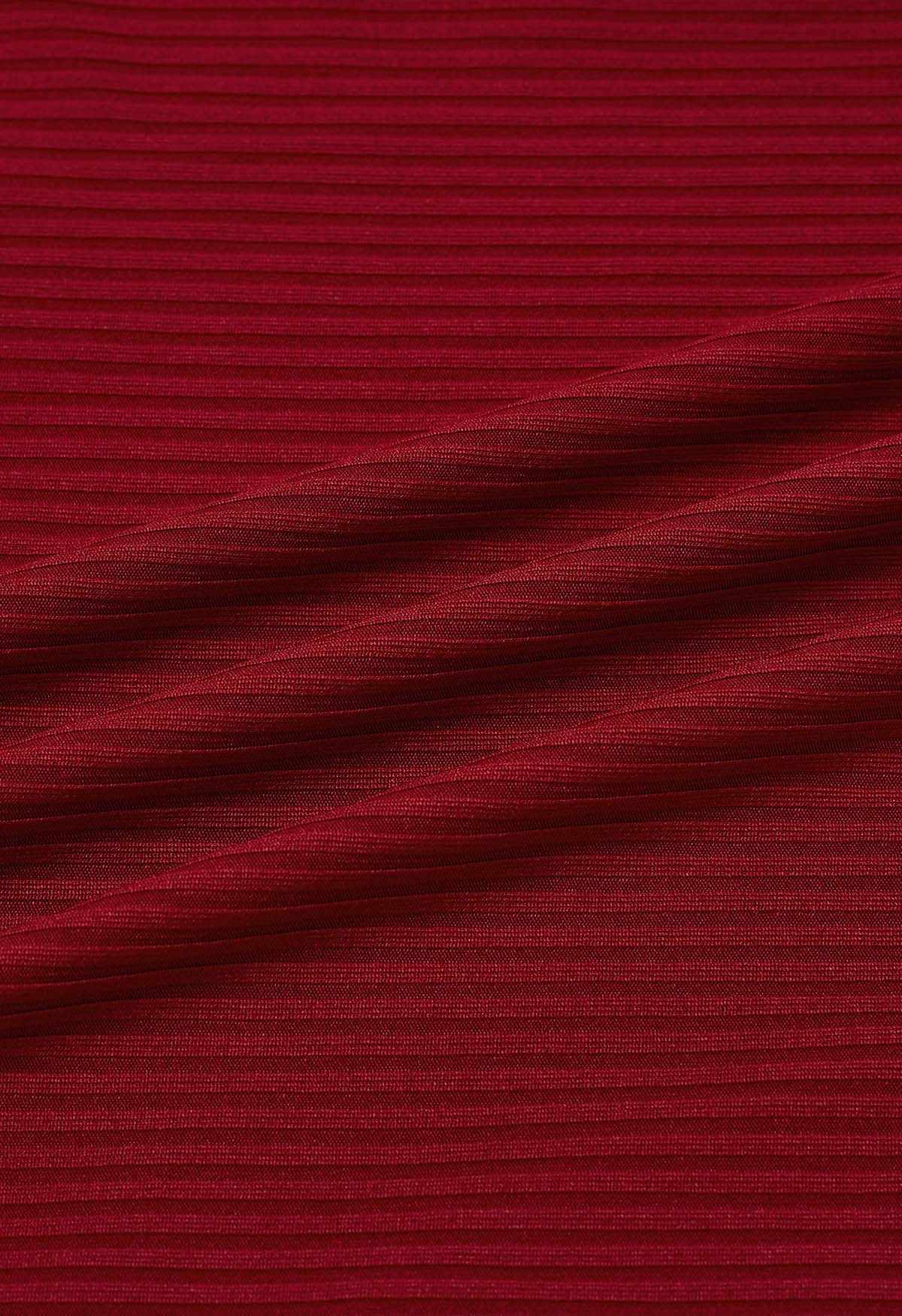 Robe sirène avec surplis et lien à la taille en rouge