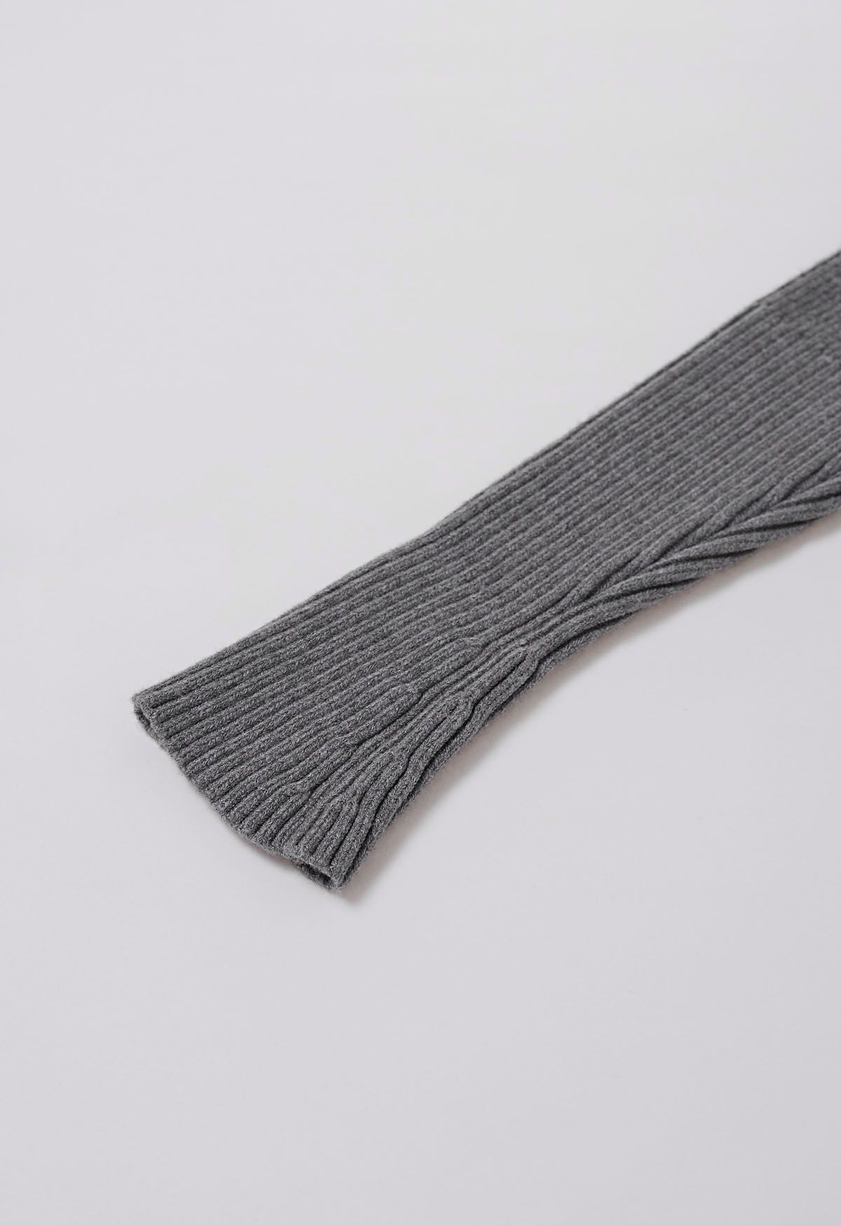 Haut court en tricot zippé à col à rabat en gris