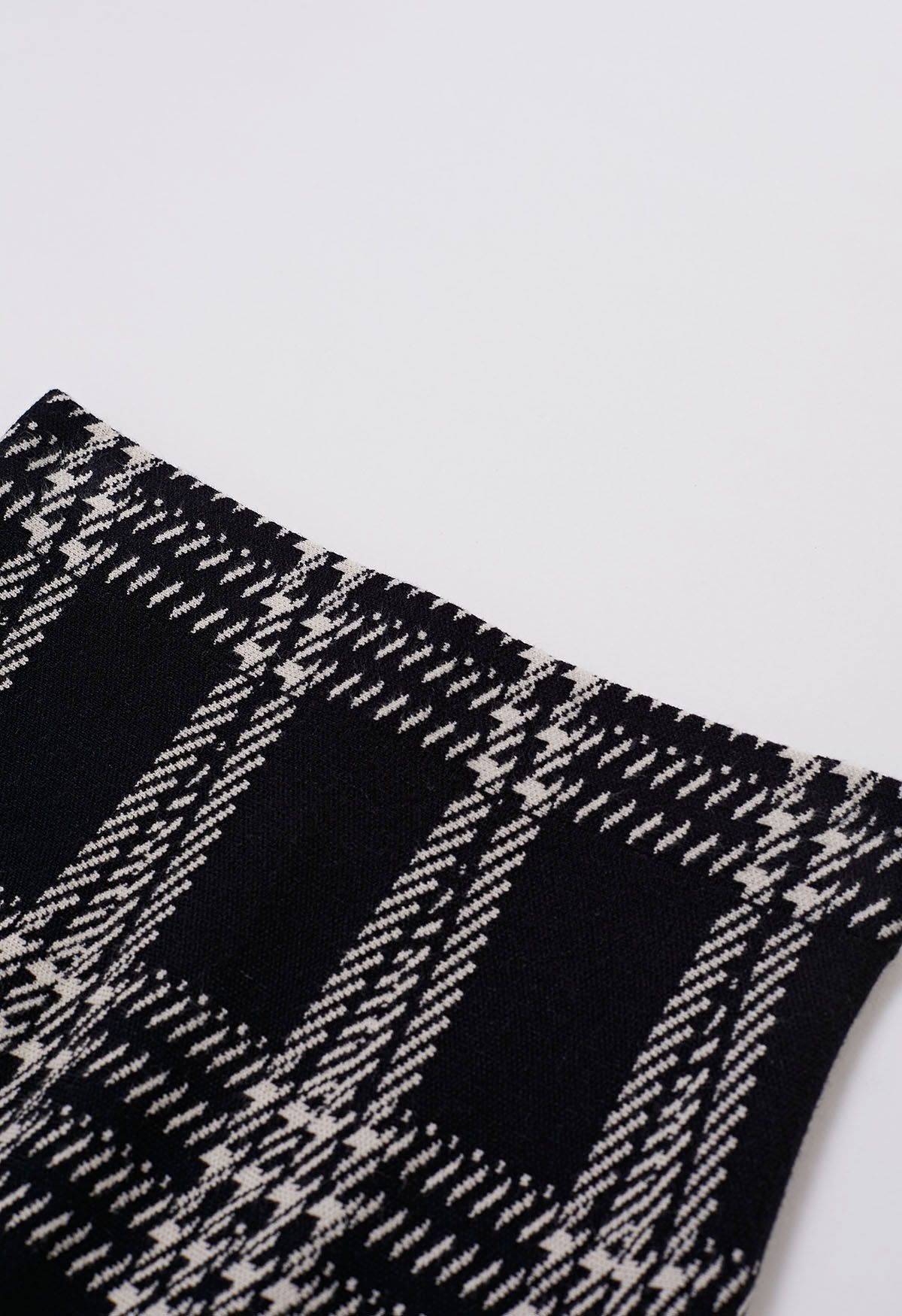 Jupe en tricot à ourlet frangé à carreaux vintage en noir