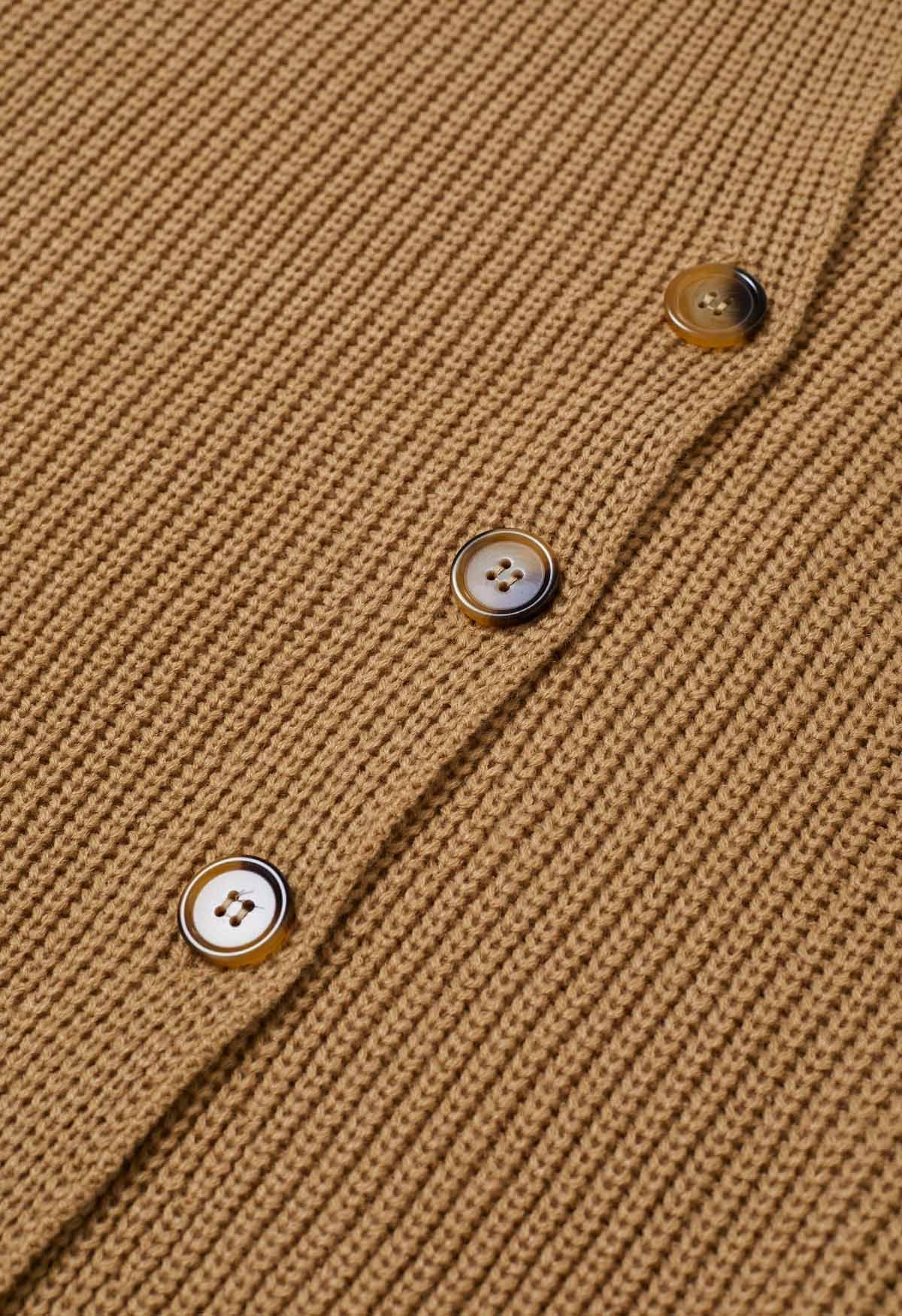 Cardigan long boutonné en tricot à col à rabat en beige