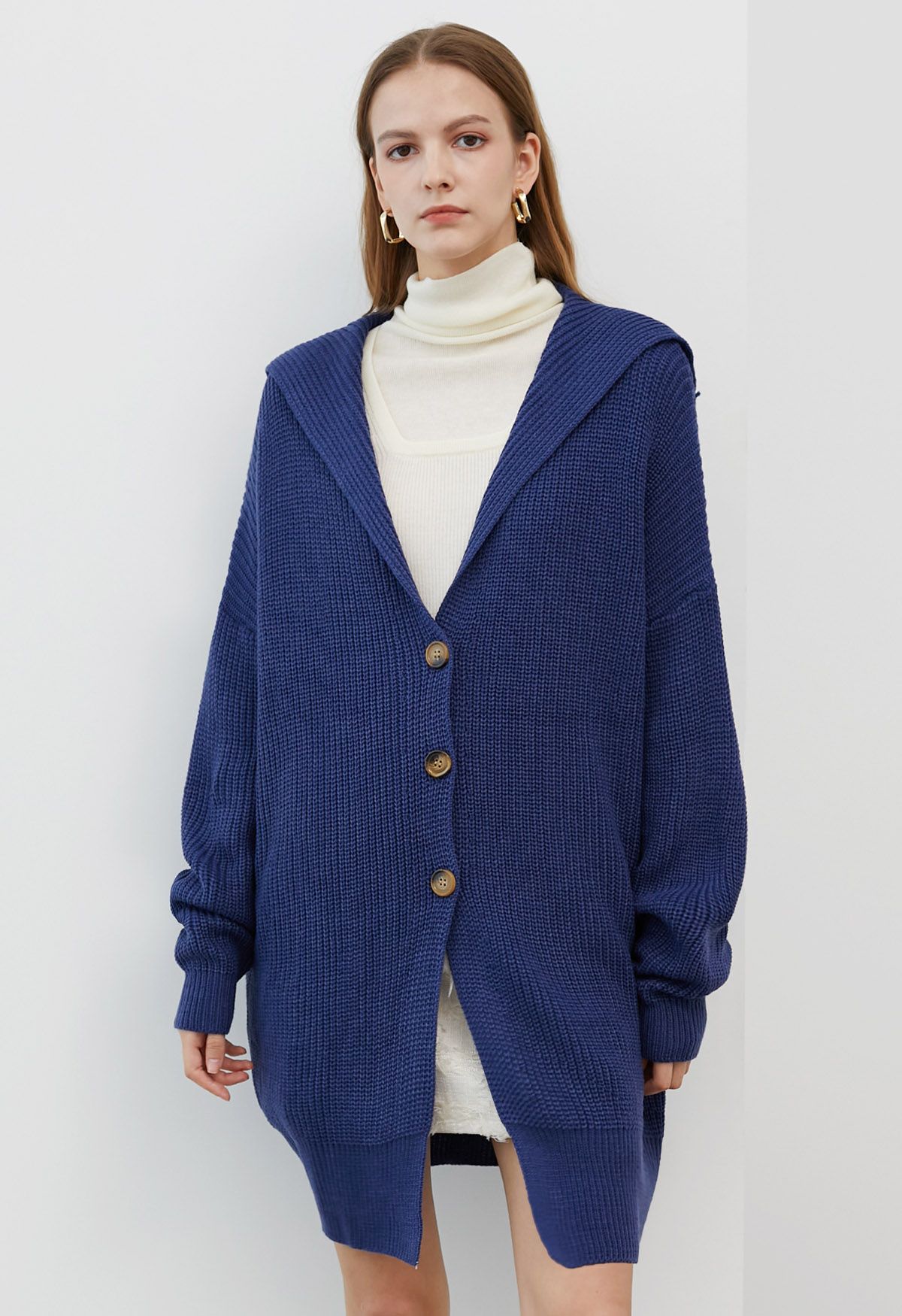 Cardigan long boutonné en tricot à col à rabat en bleu marine