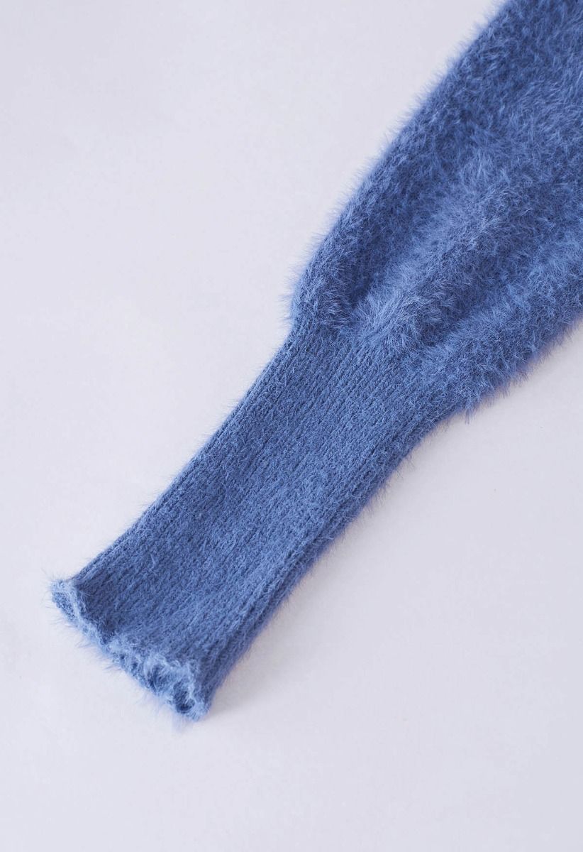 Pull en tricot pelucheux à col montant Cozy Perfection en bleu