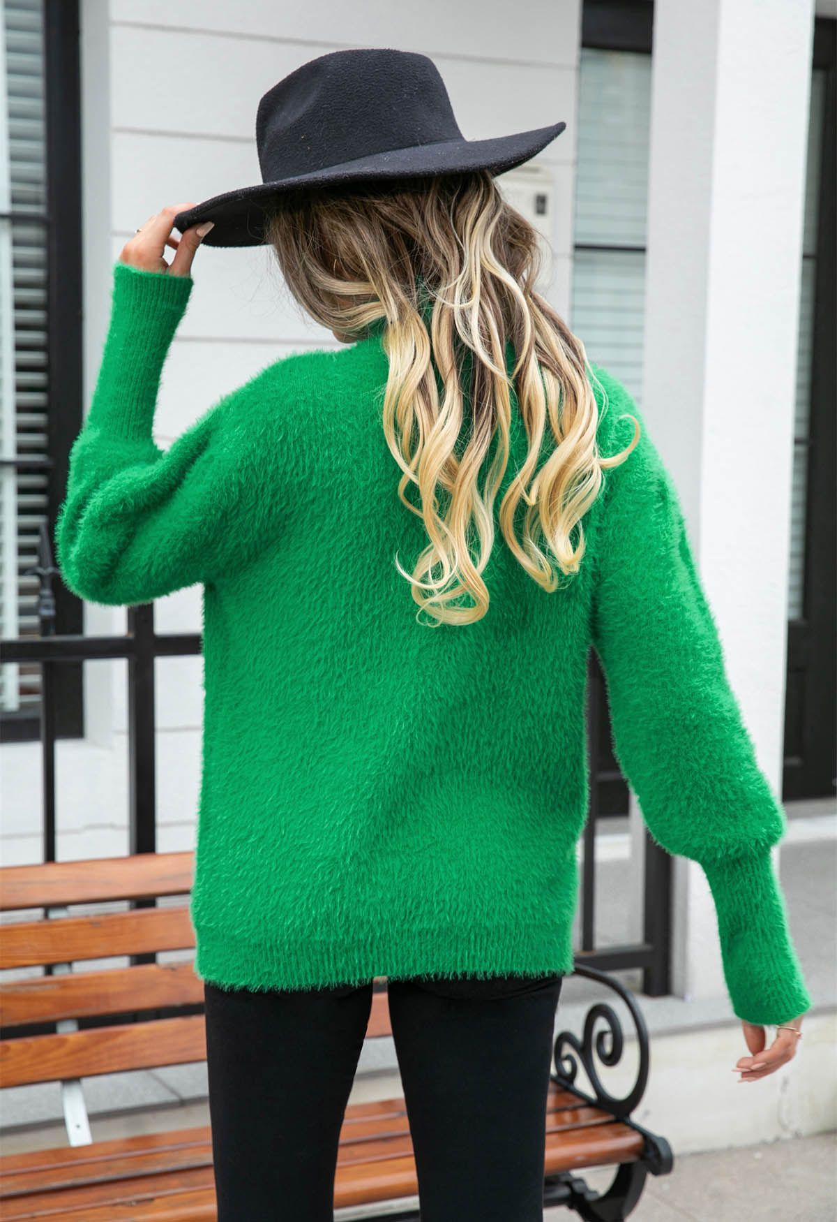 Pull en maille duveteuse à col montant Cozy Perfection en vert