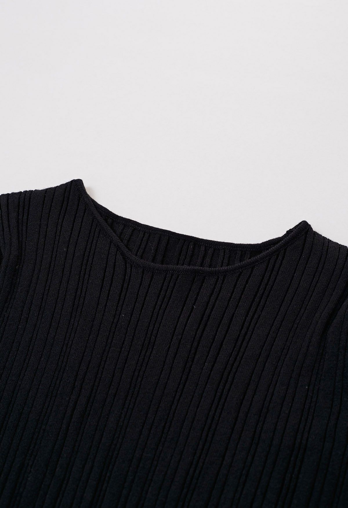Robe longue ajustée en tricot texturé à rayures en noir