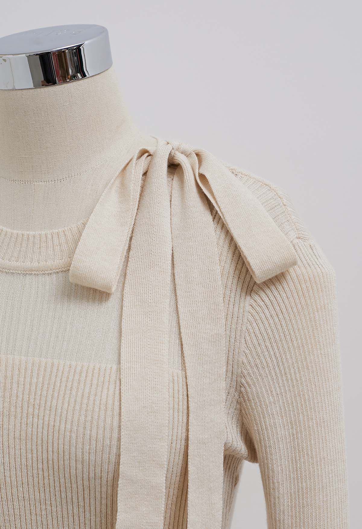 Haut en tricot ajusté avec nœud papillon latéral inséré en maille en avoine