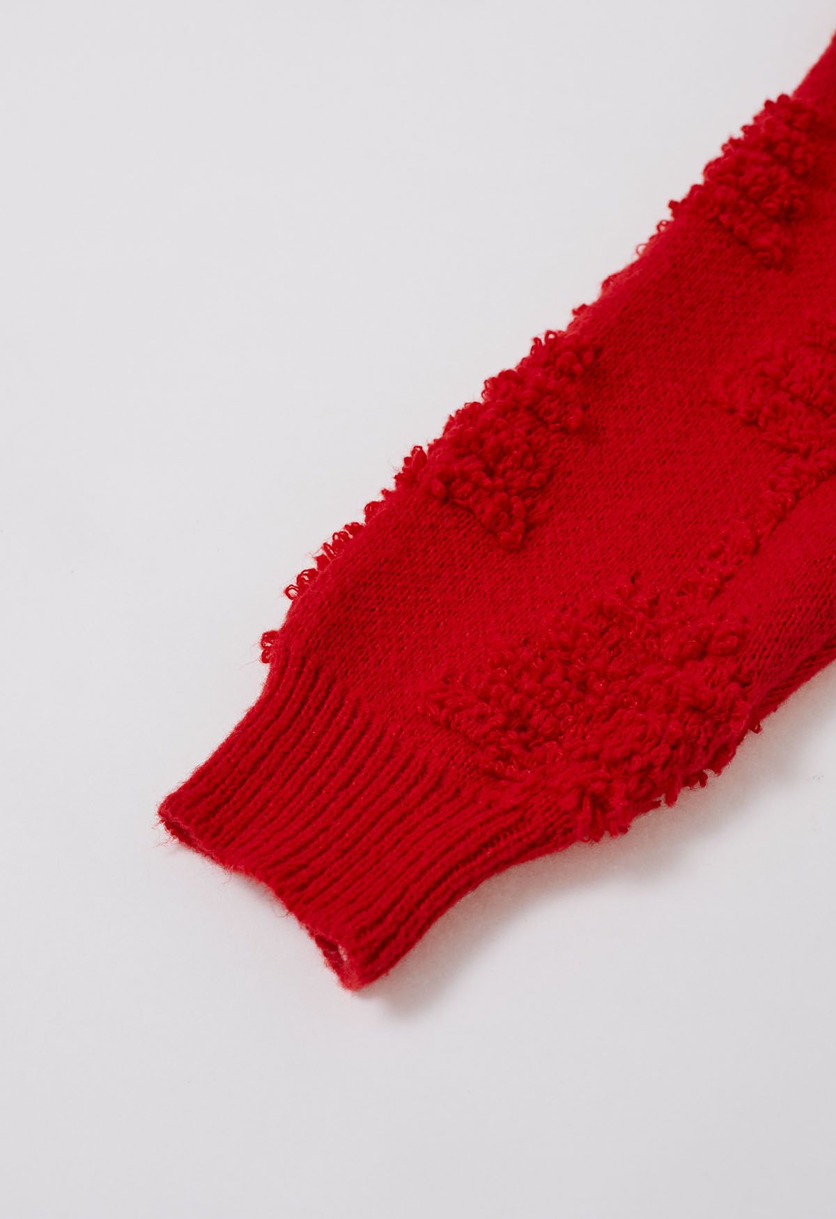 Pull en tricot avec nœud papillon en relief en forme d'arbre de Noël en perles en rouge