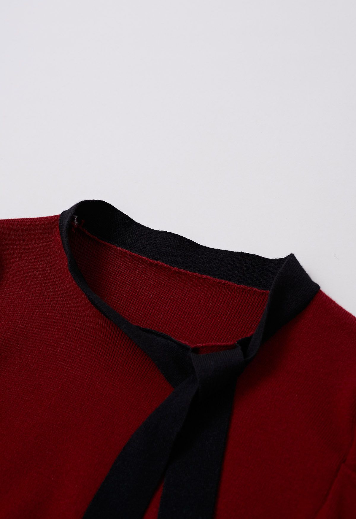 Haut en tricot orné de ruban à manches Gigot en rouge