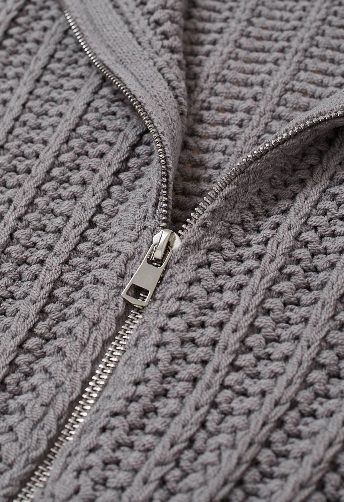 Cardigan zippé à col haut en grosse maille en gris