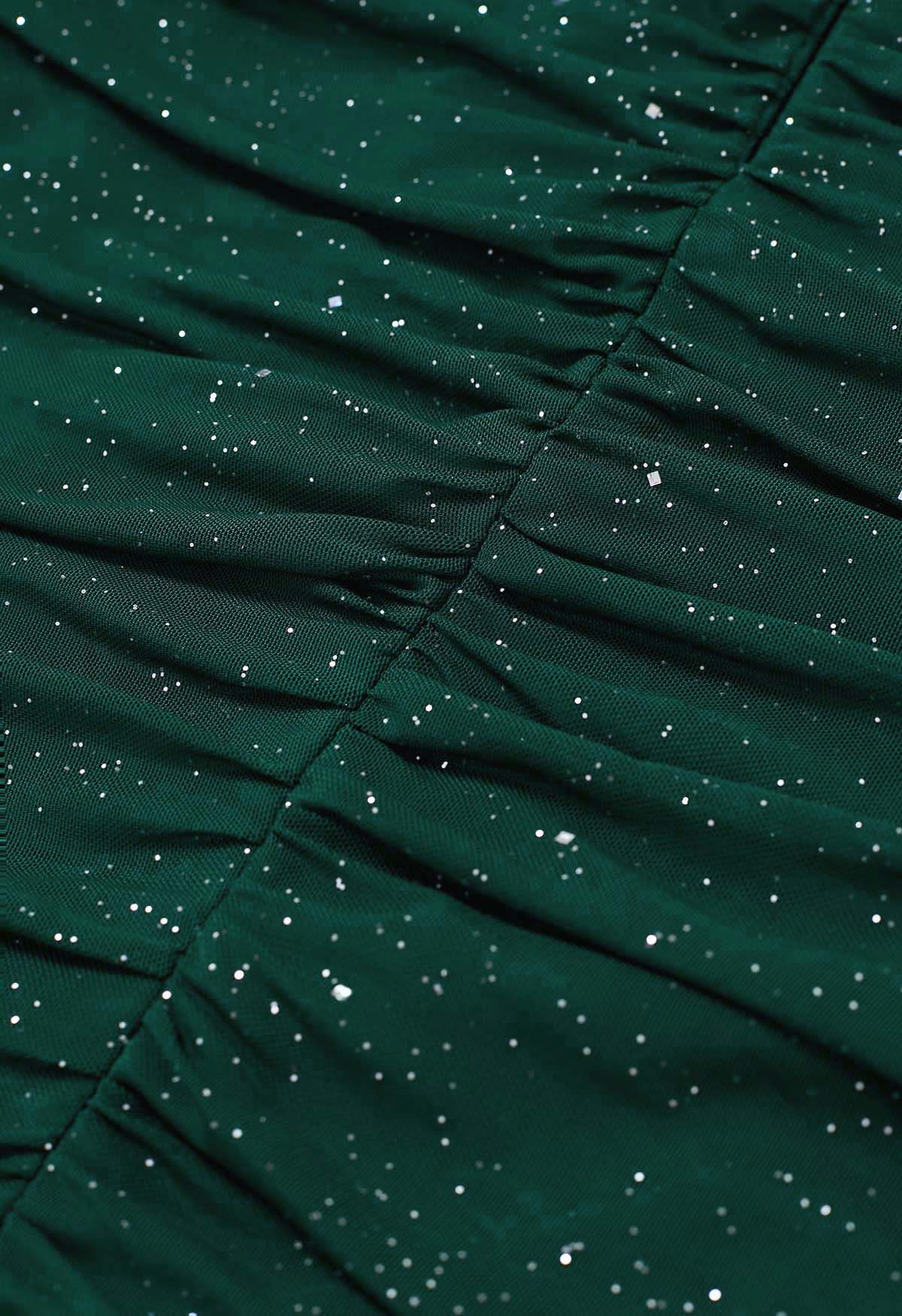 Mini-robe moulante en maille froncée à col en V pailleté en vert foncé
