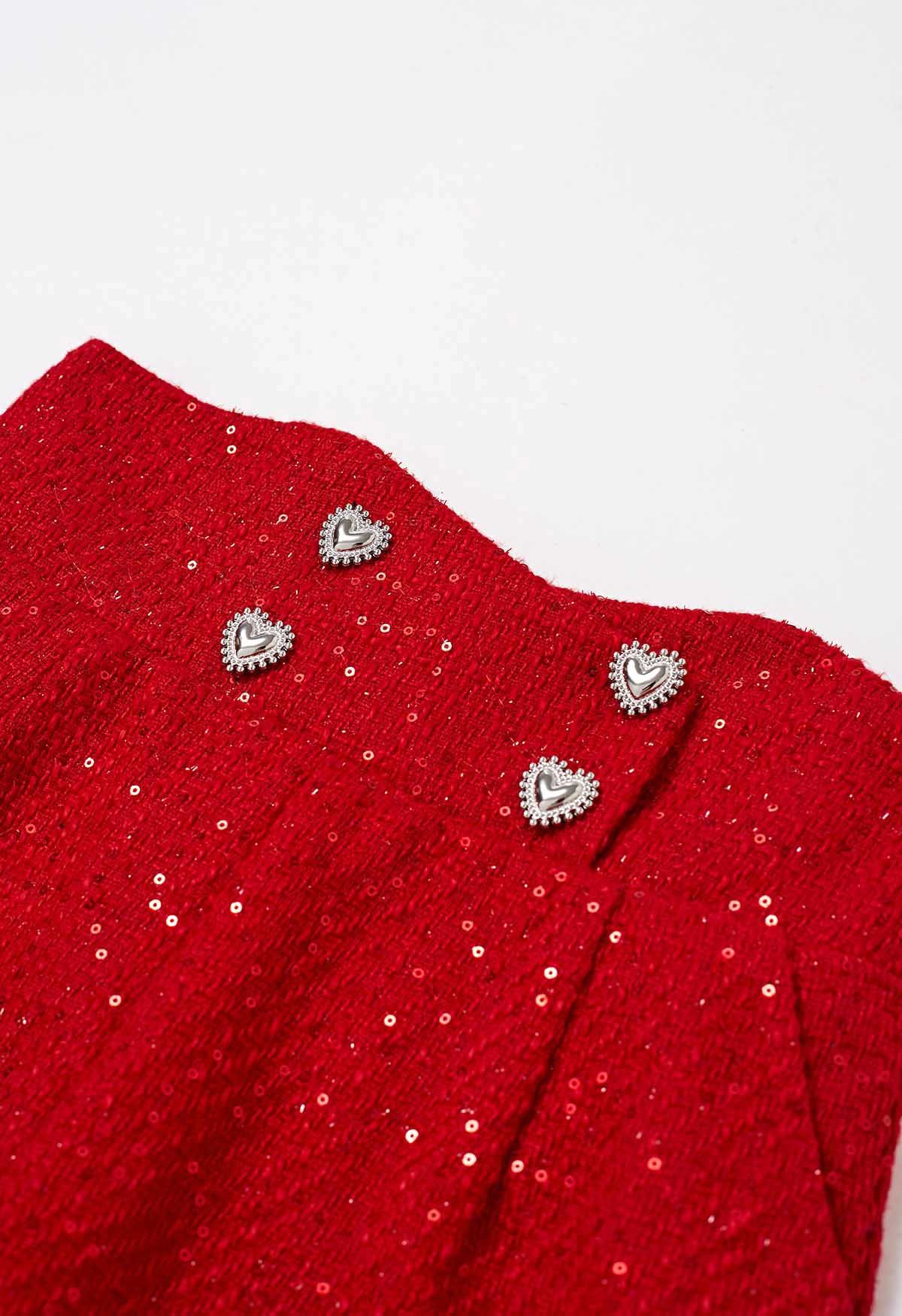 Short en tweed orné de sequins et boutons en forme de cœur, rouge