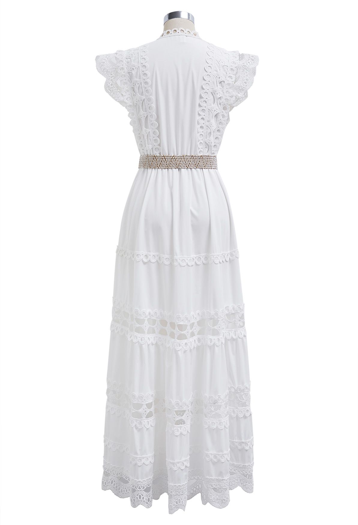 Robe longue nacrée sans manches avec découpes et ceinture en blanc