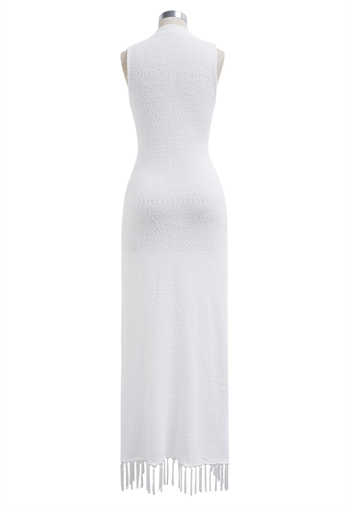 Robe longue sans manches en tricot texturé à franges en blanc
