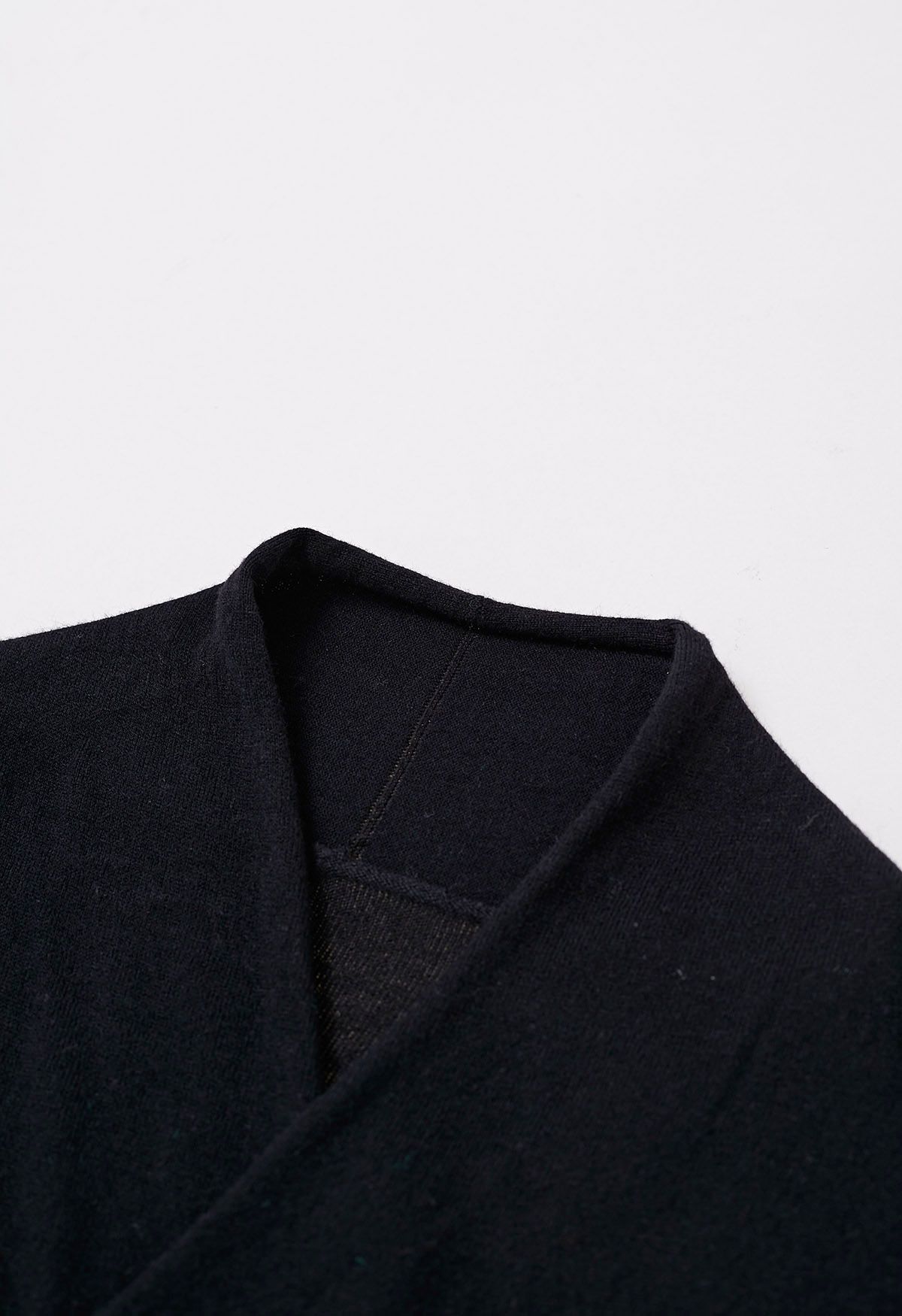 Haut cache-cœur en tricot Effortless Elegance en noir
