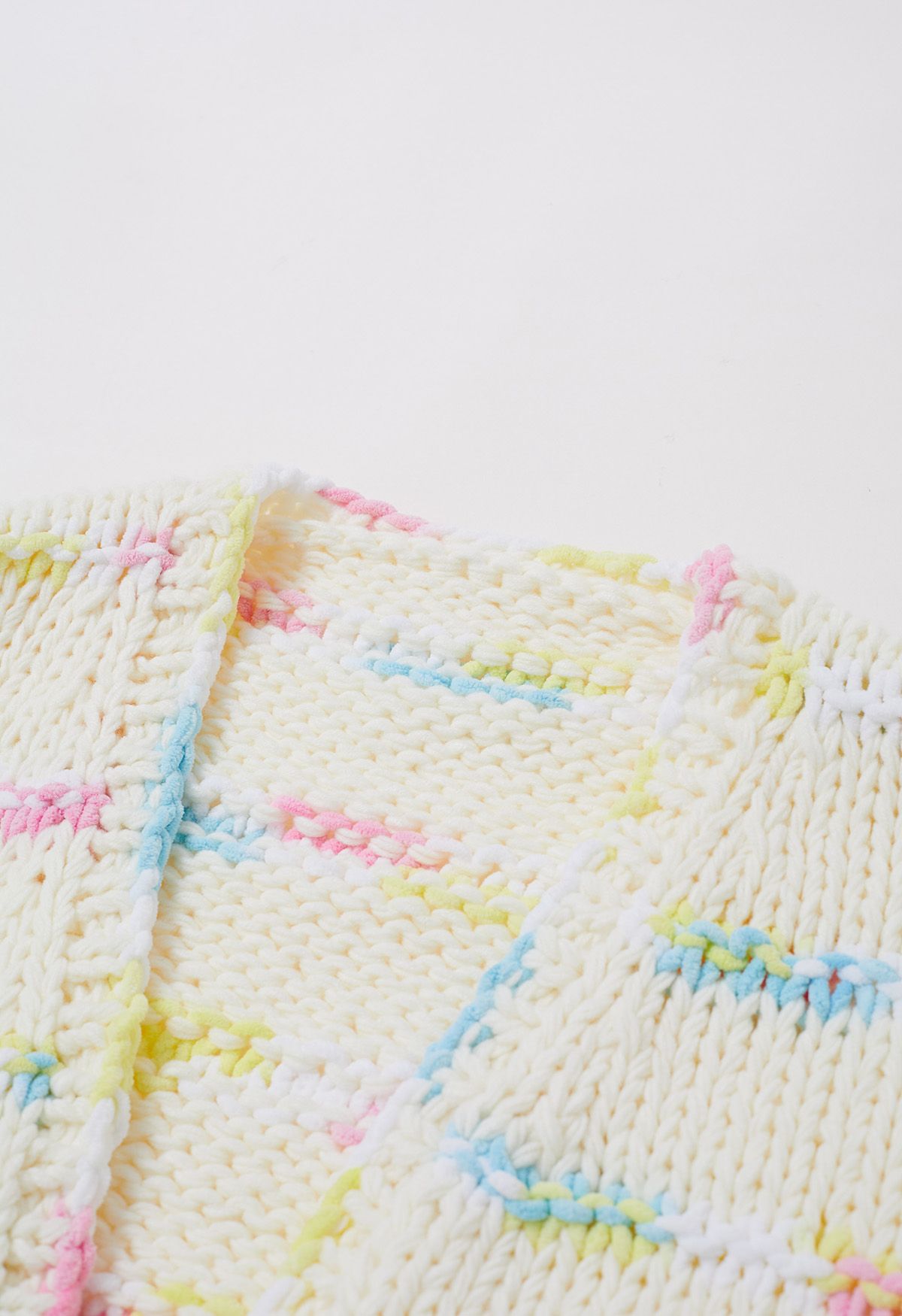 Cardigan tricoté à la main à rayures de couleur arc-en-ciel