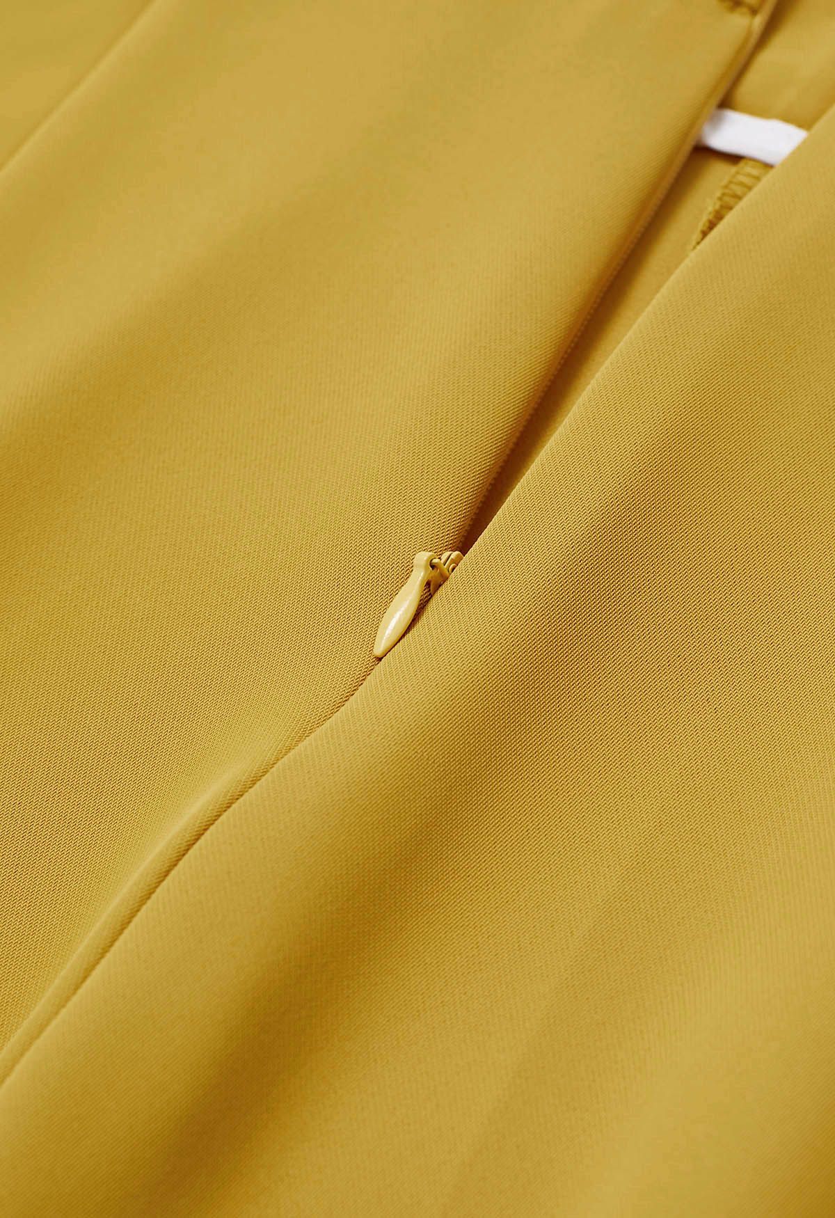 Pantalon droit à taille plissée en jaune