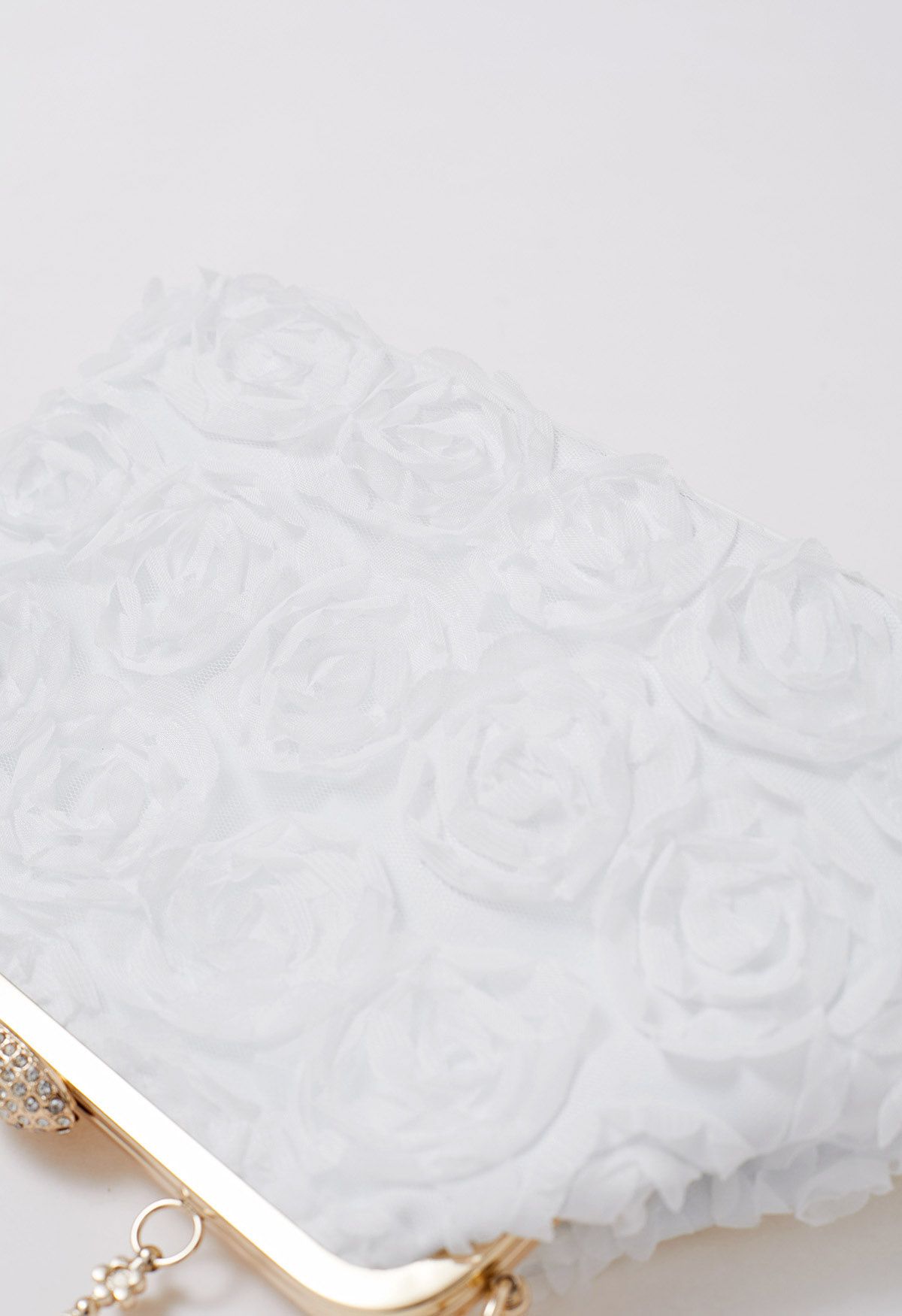 Pochette élégante à pétales de rose en blanc