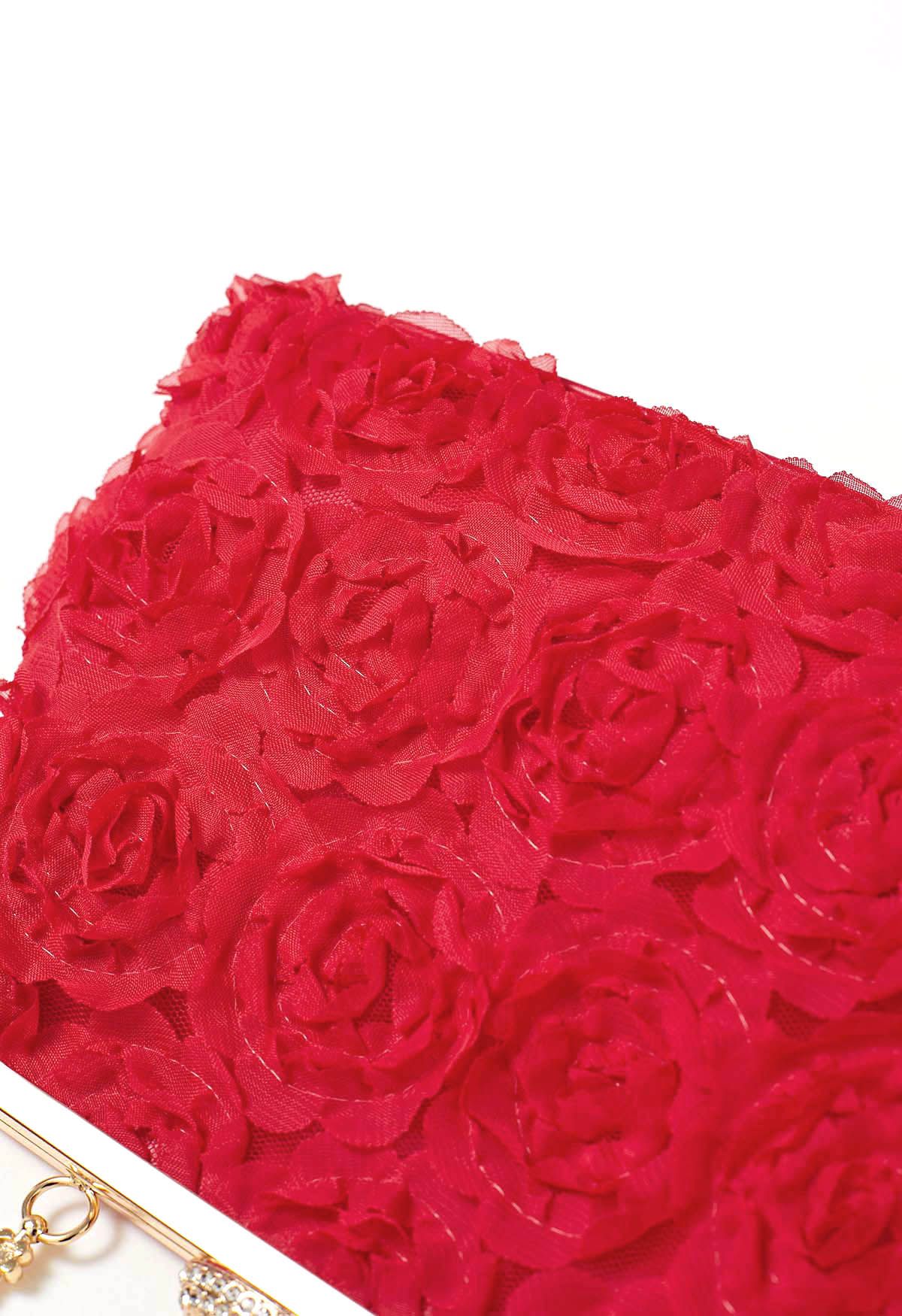 Pochette élégante à pétales de rose en rouge