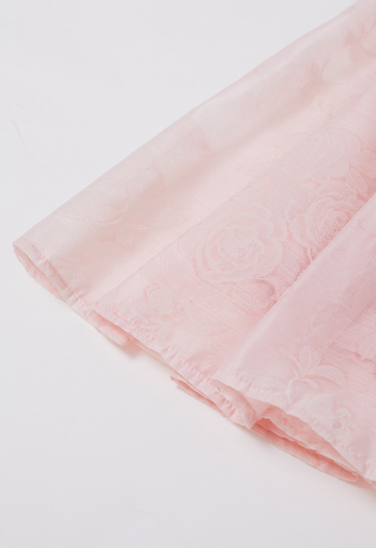 Jupe mi-longue en organza texturé velours rose en rose