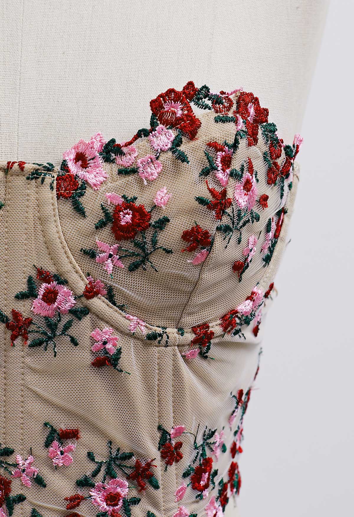 Haut bustier corset brodé de fleurs délicates