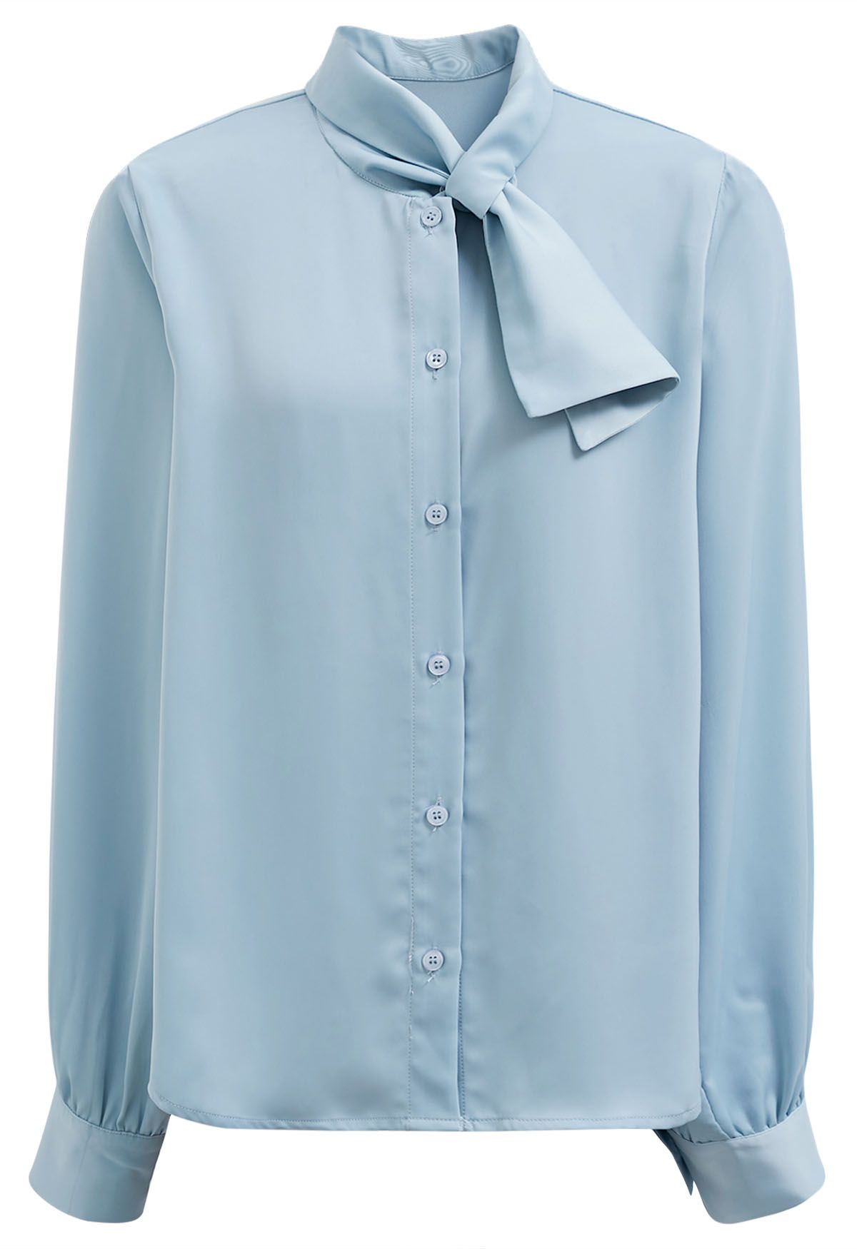 Chemise boutonnée en satin à col noué en bleu