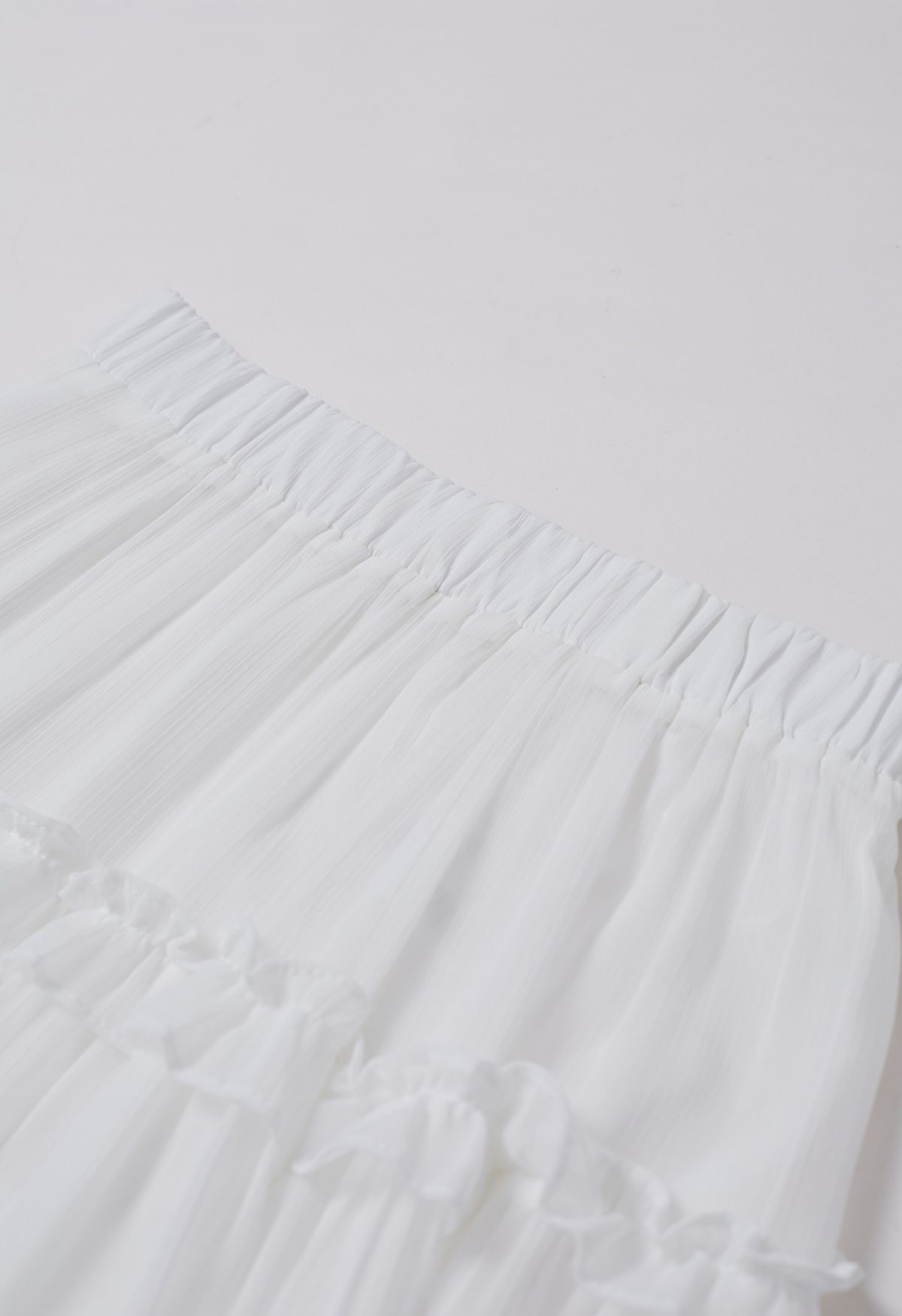 Adorable jupe longue évasée à volants en blanc