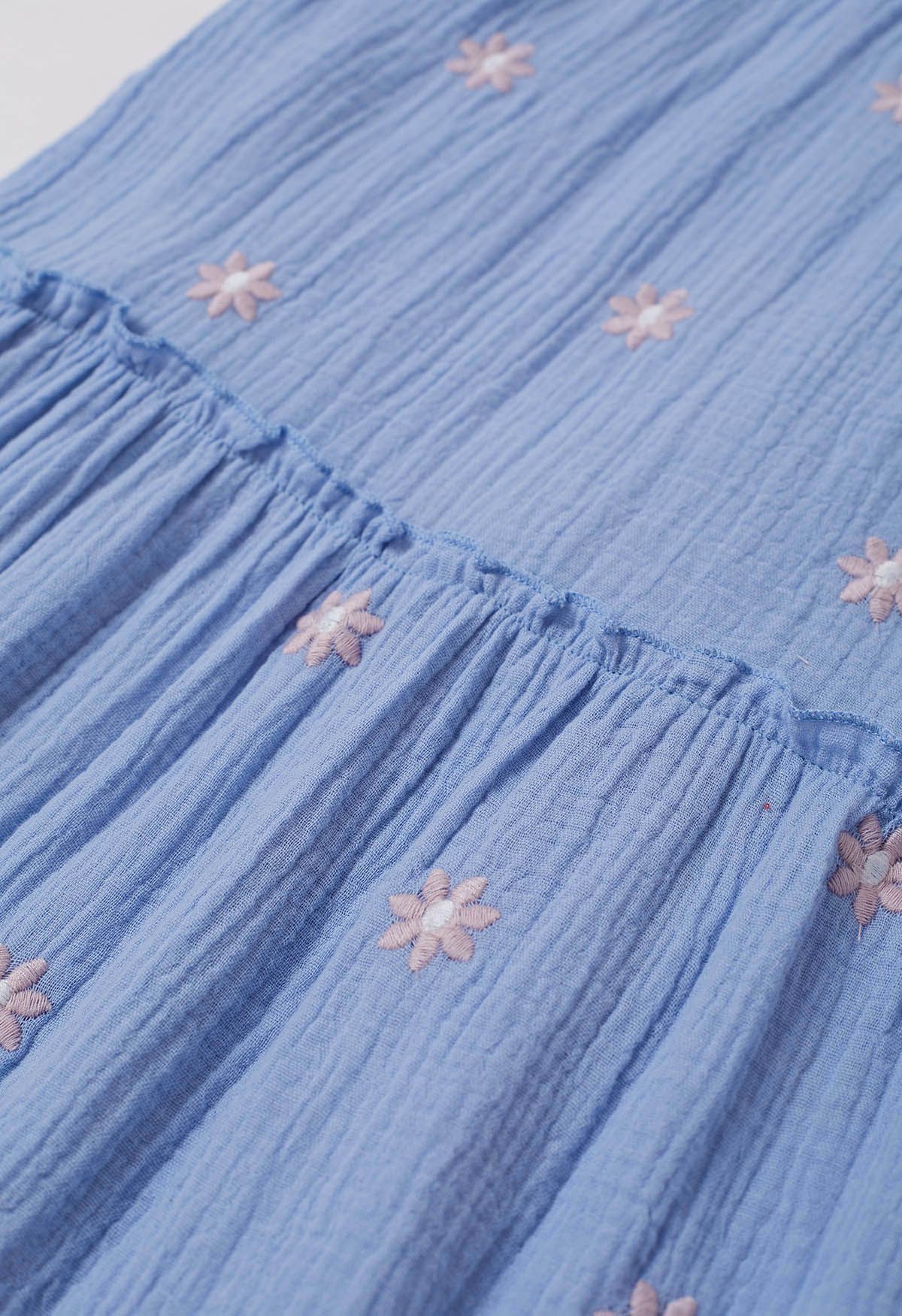 Robe mi-longue à col carré brodée Floret en bleu