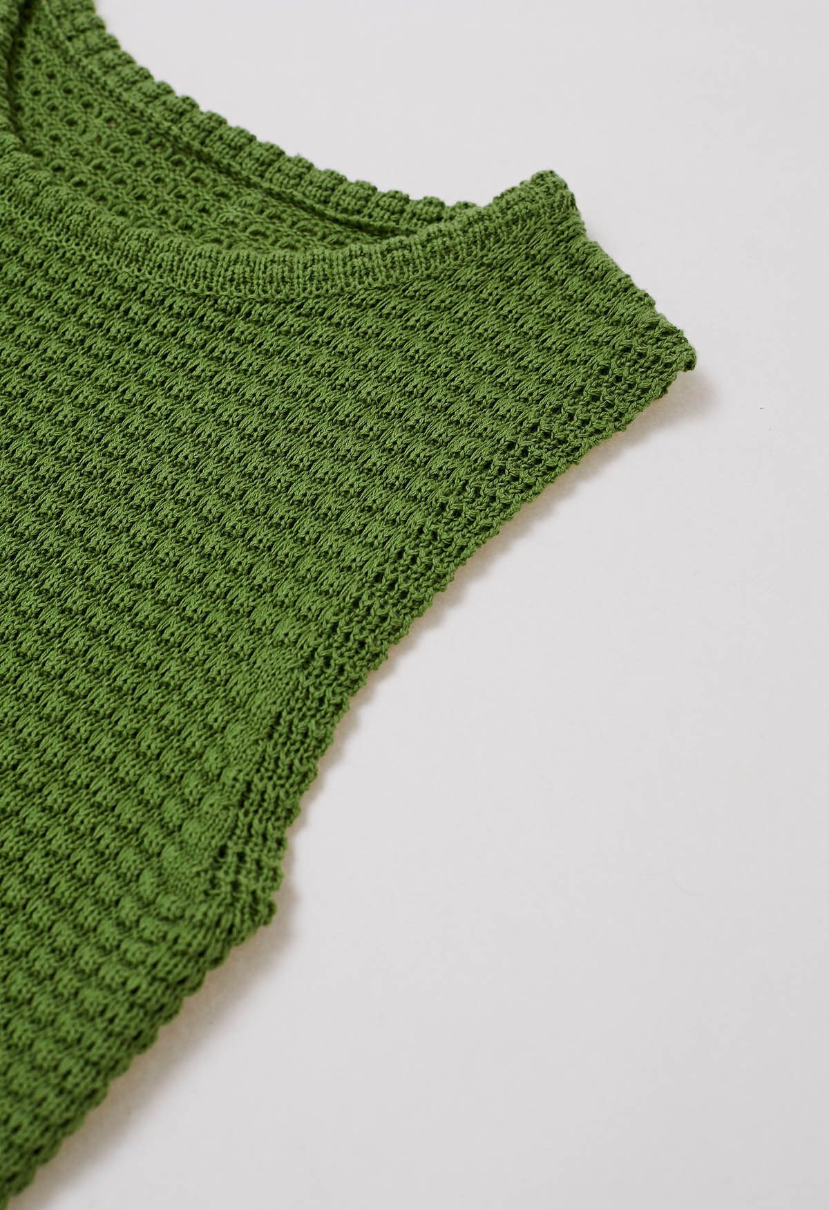 Haut sans manches en tricot ajouré de couleur unie en vert