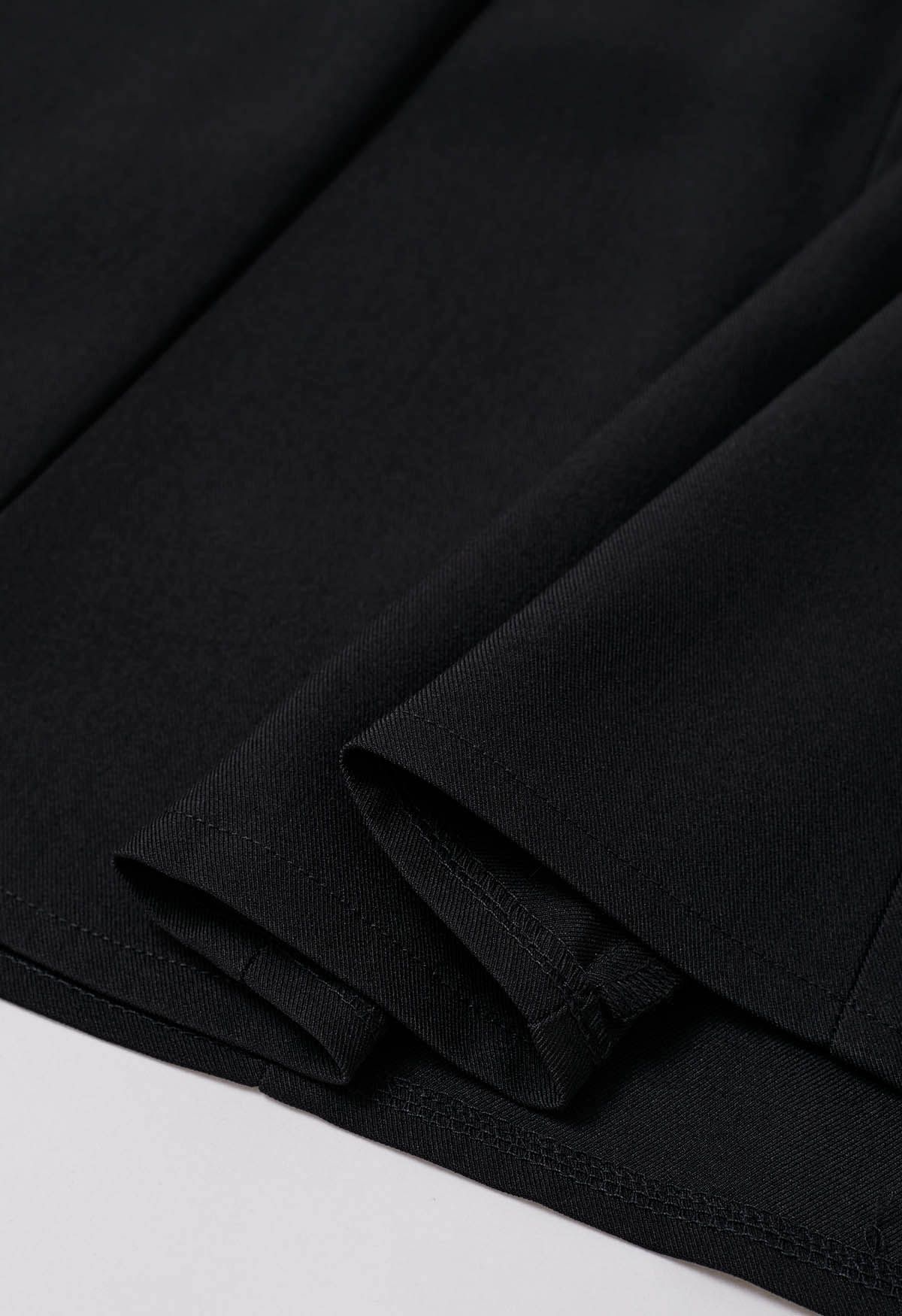 Jupe mi-longue raffinée à ceinture plissée en noir