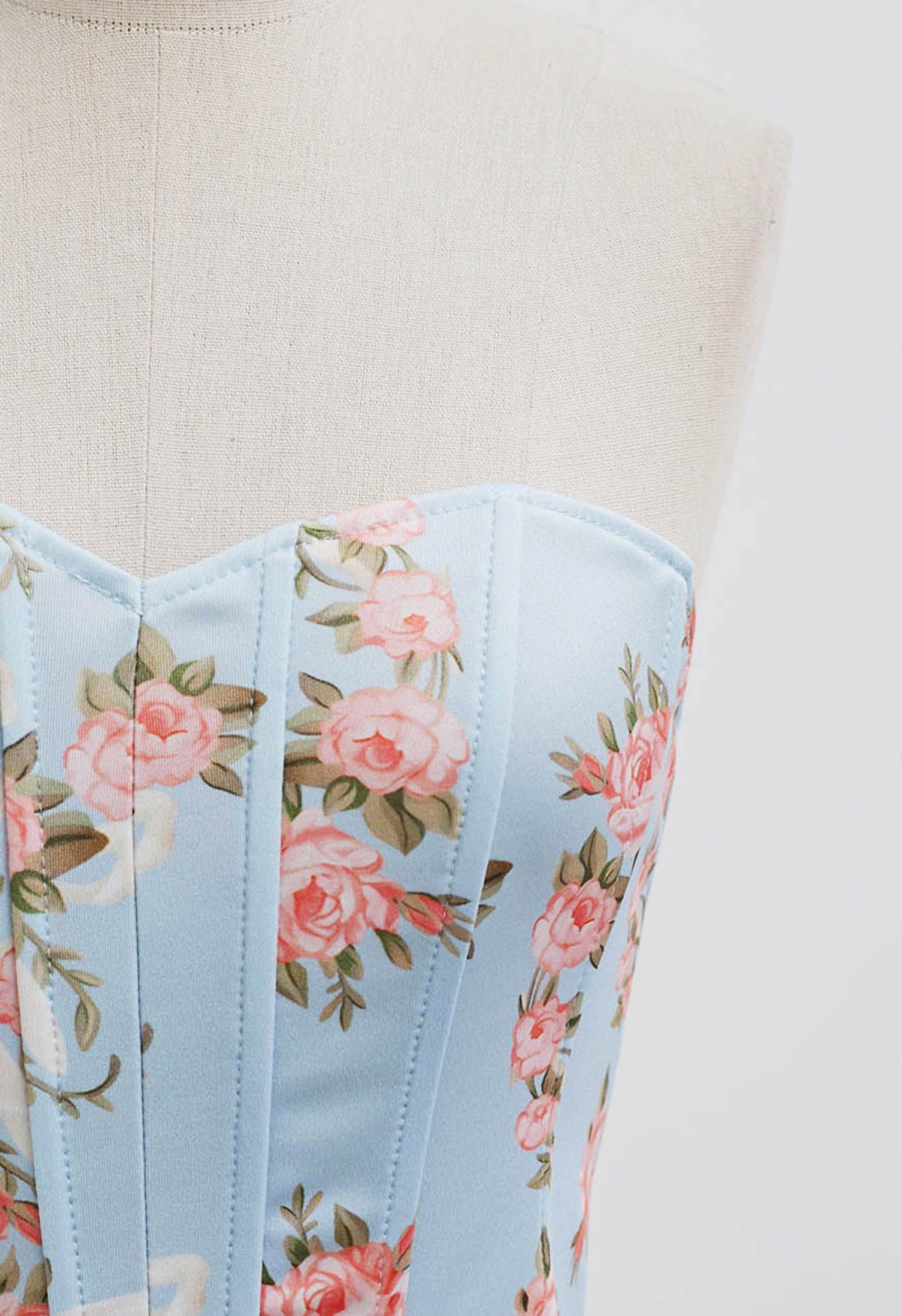 Haut bustier corset imprimé floral en bleu bébé