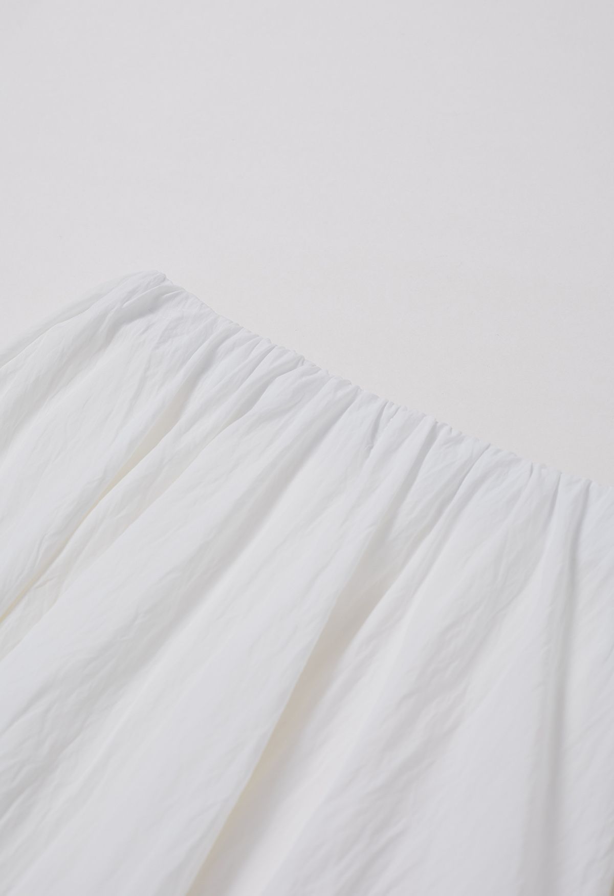 Jupe longue Graceful Breeze à taille élastique en blanc