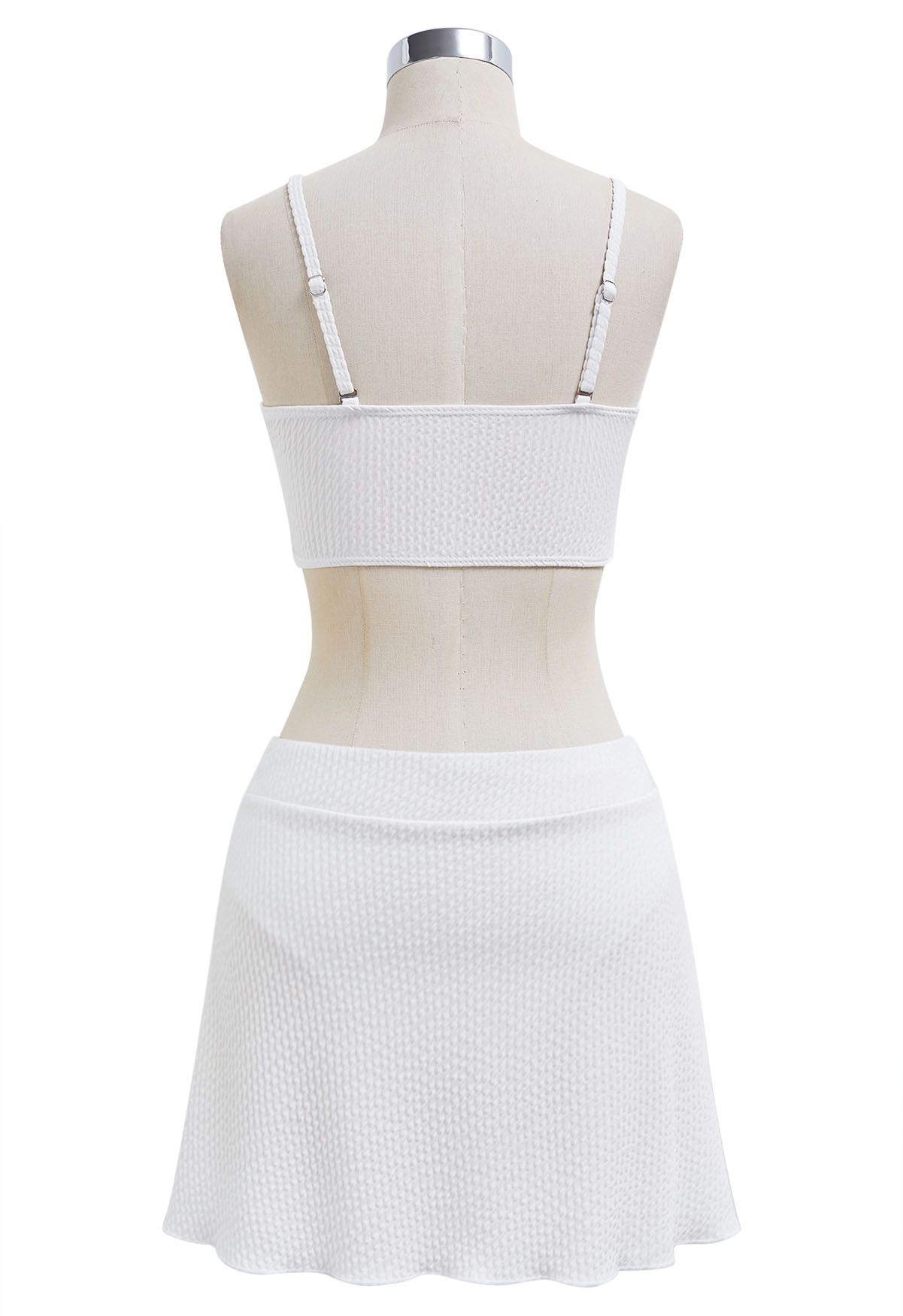 Ensemble de bikini torsadé à texture ondulée trois pièces en blanc