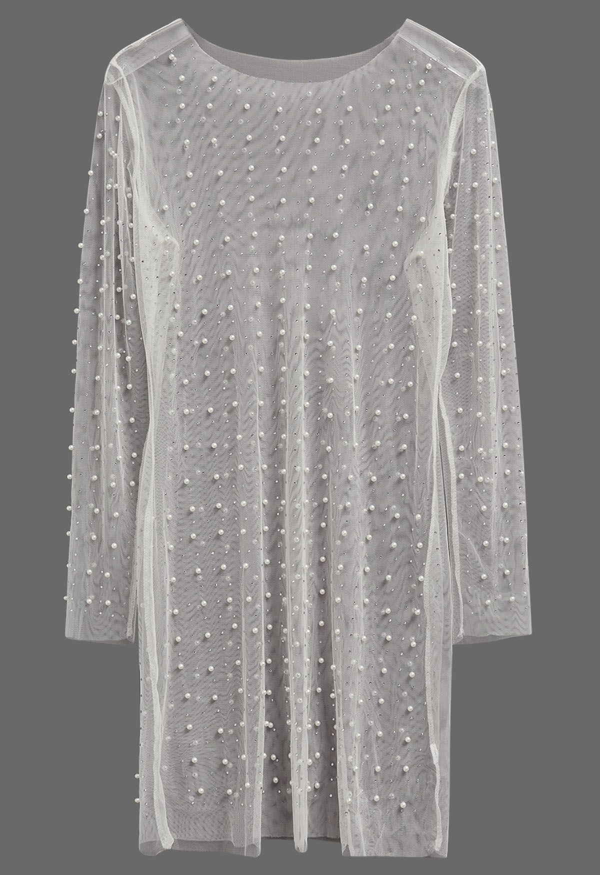 Robe cache-maillot en maille transparente ornée de perles en blanc