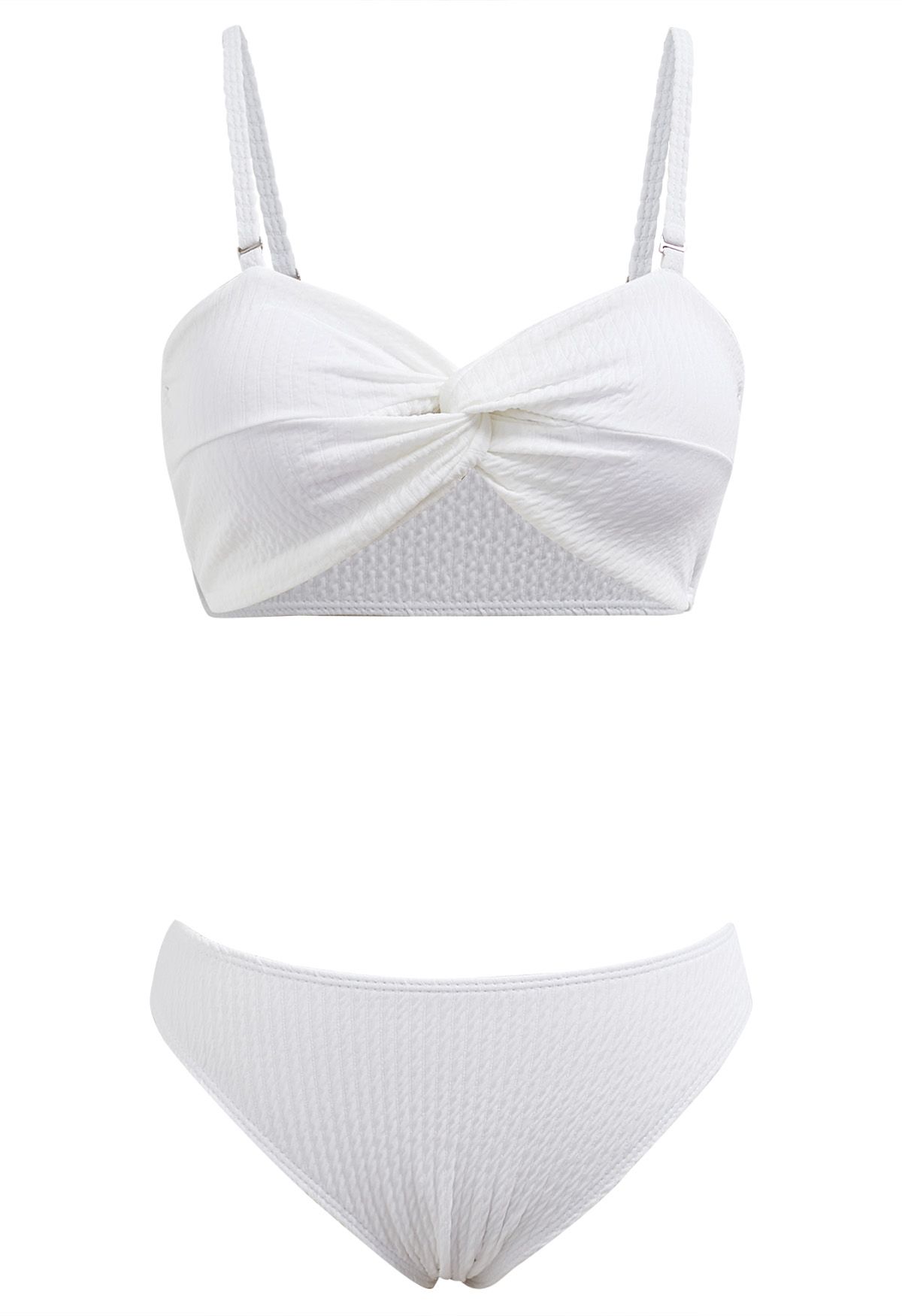 Ensemble de bikini torsadé à texture ondulée trois pièces en blanc