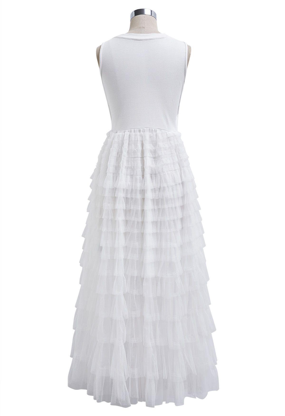 Robe longue sans manches en maille à plusieurs niveaux en blanc