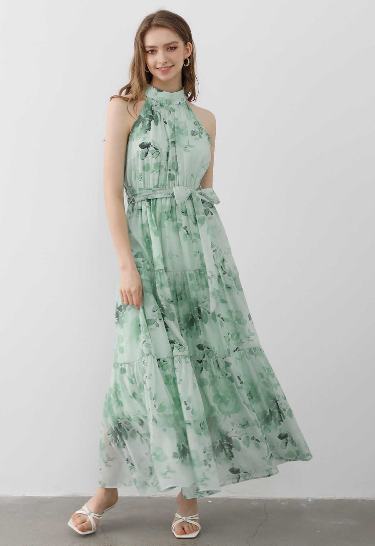 Robe longue florale à col licou et nouée à la taille, couleur menthe