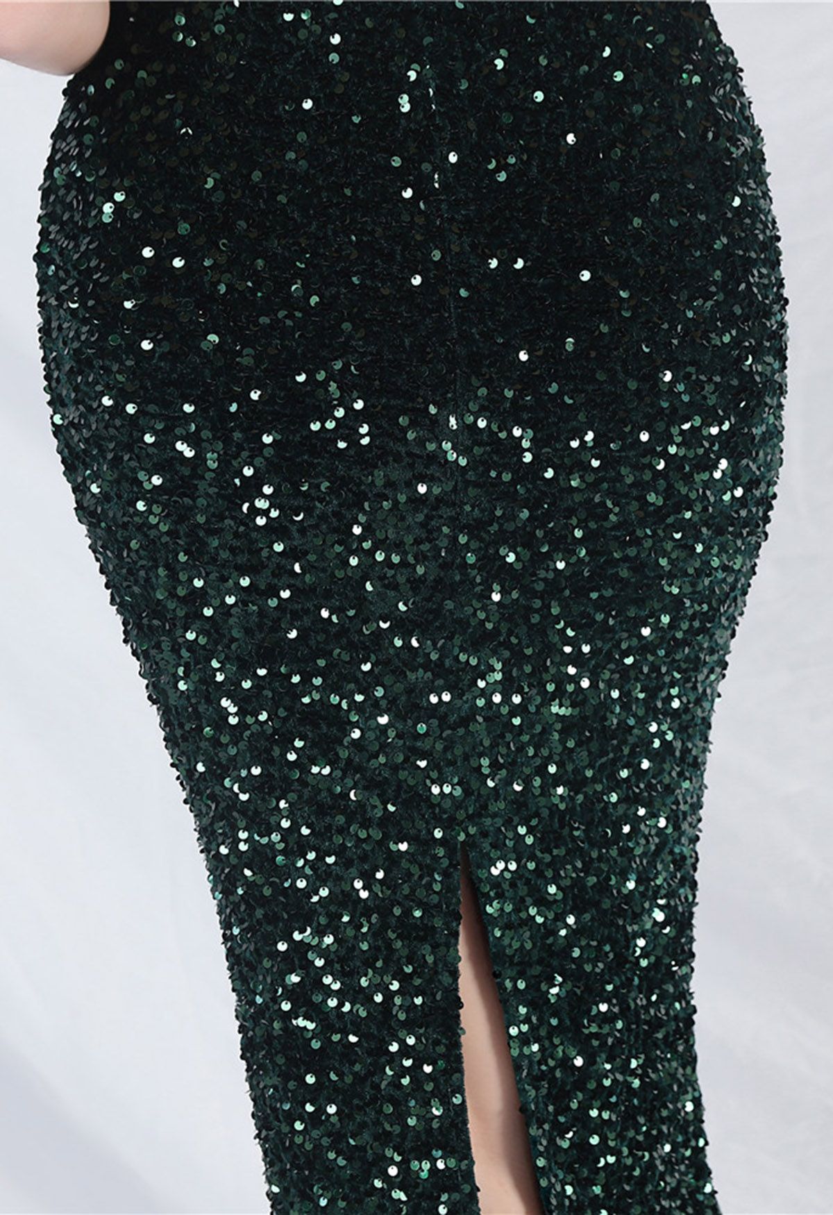 Robe caraco en velours fendue à paillettes scintillantes en vert foncé