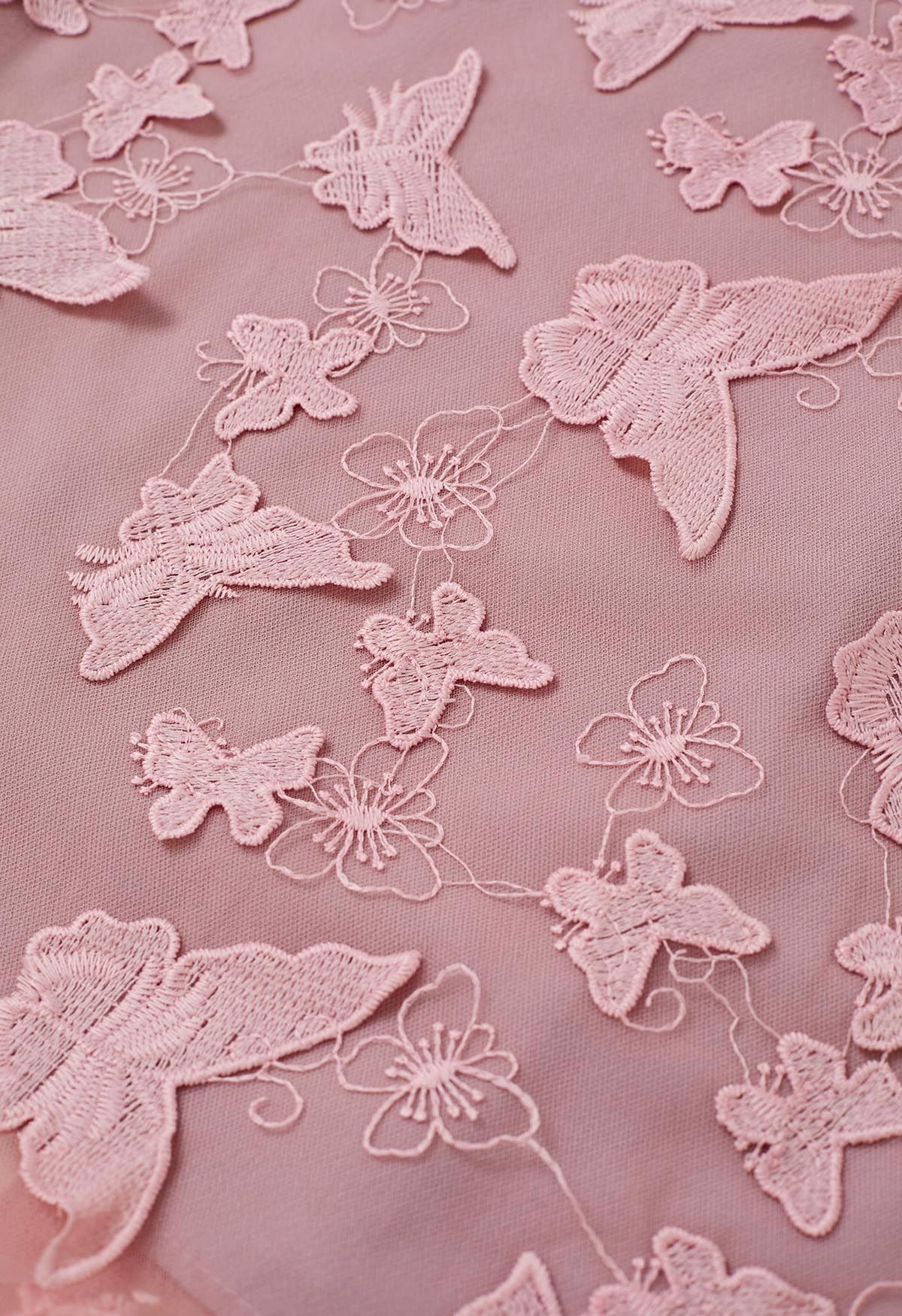 Jupe mi-longue en tulle brodée de papillons 3D Loveliness en rose