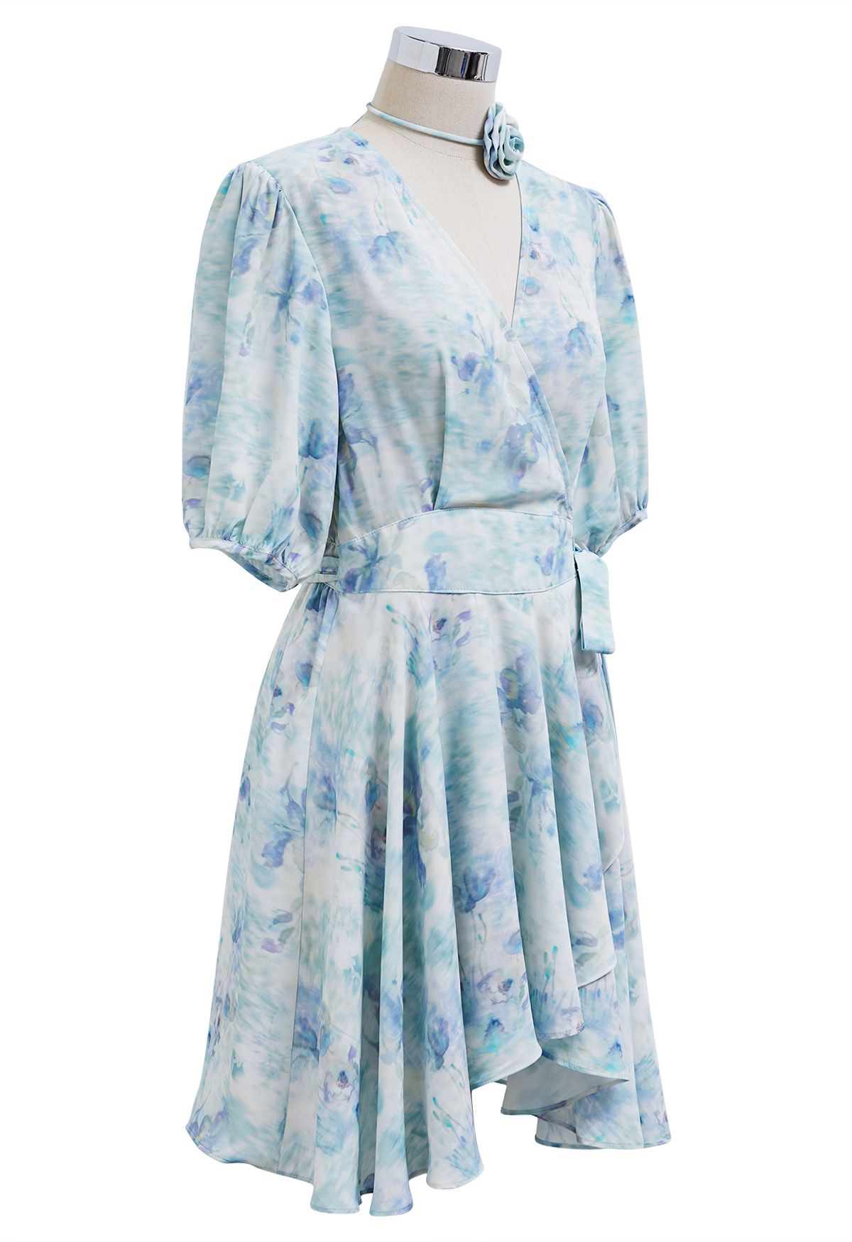 Mini-robe portefeuille à fleurs bleu aquarelle avec tour de cou