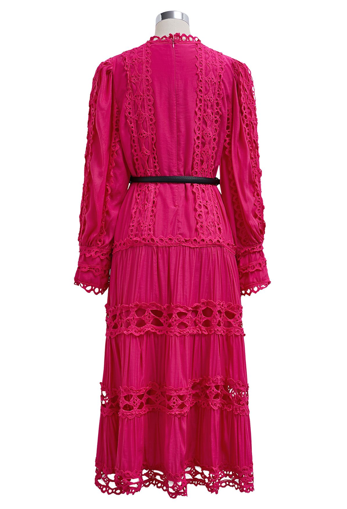 Robe midi ceinturée à manches bouffantes et bordure en dentelle en magenta