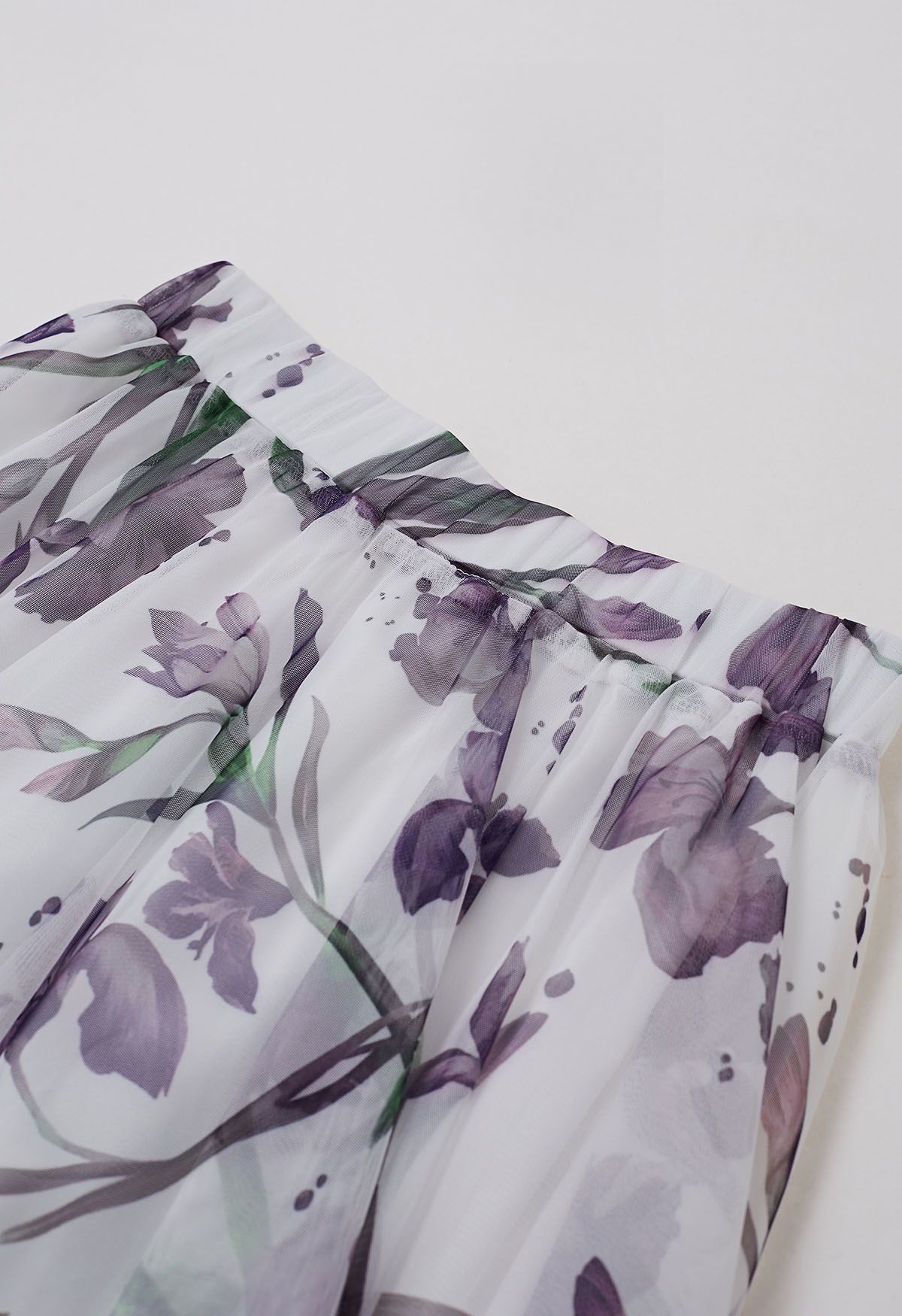 Jupe mi-longue en tulle à imprimé floral violet