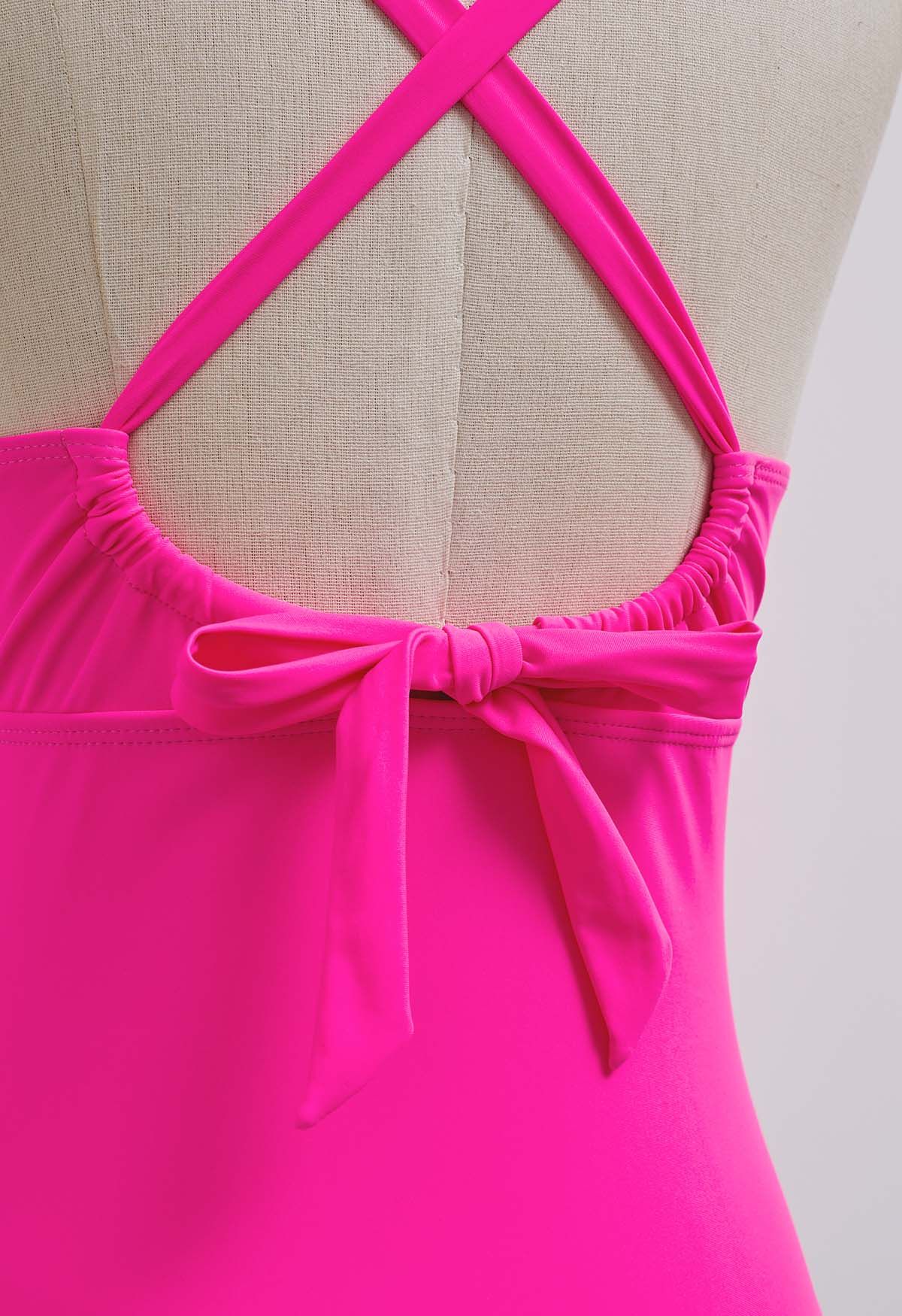 Maillot de bain découpé à bordure perlée rose vif