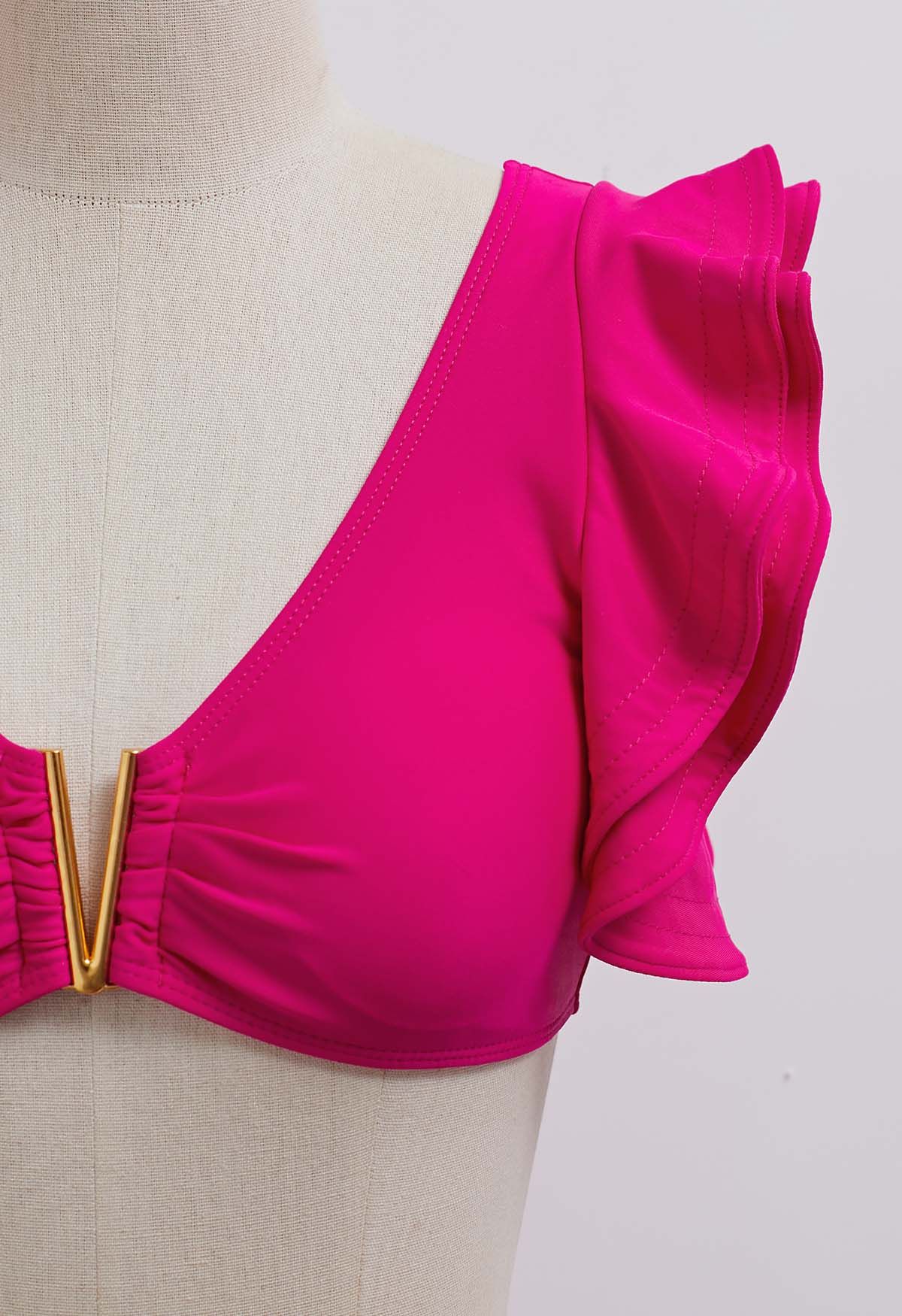 Ensemble de bikini à volants et bordure en métal en forme de V en rose vif