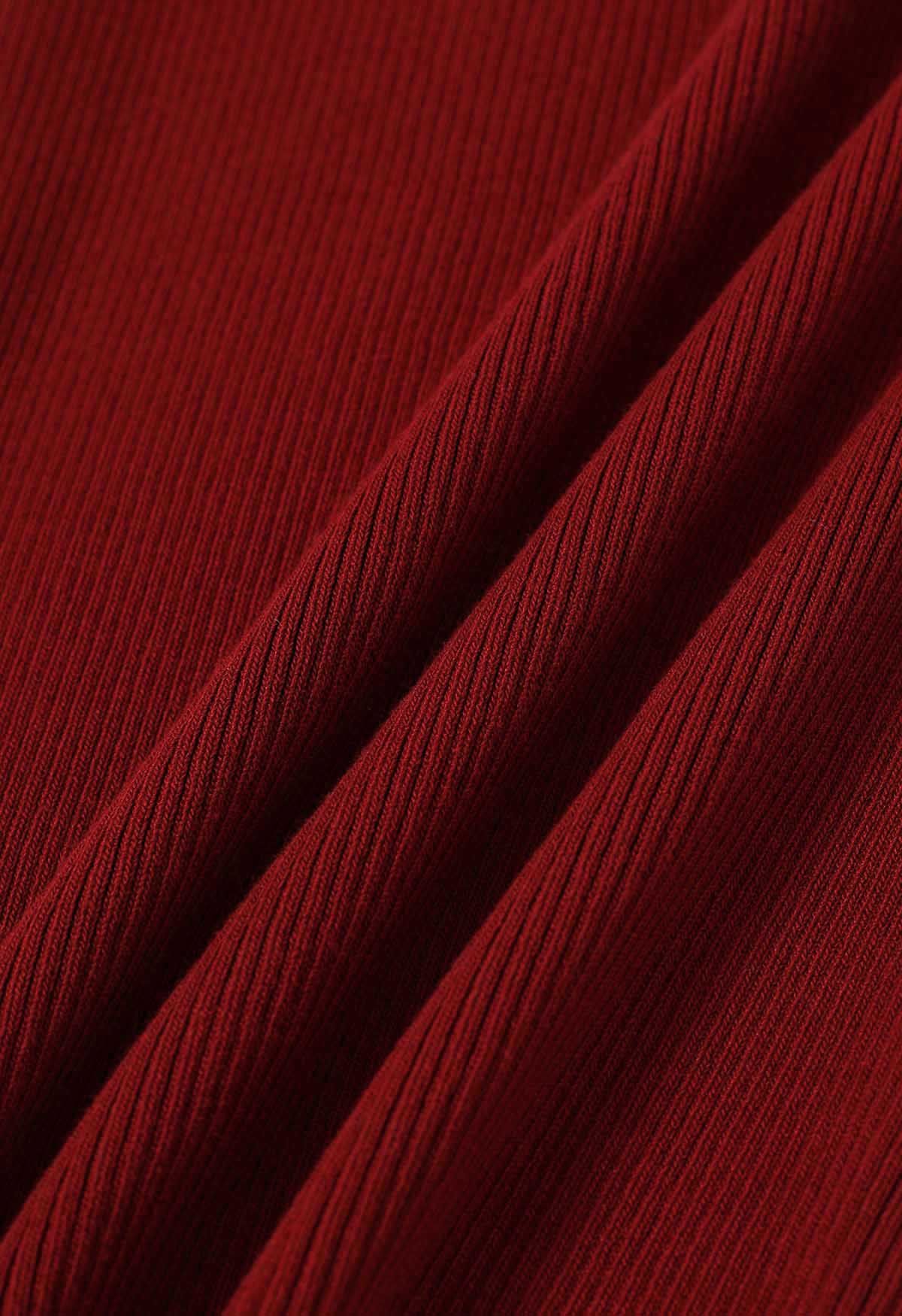 Débardeur en tricot côtelé à bretelles asymétriques contrastées en rouge