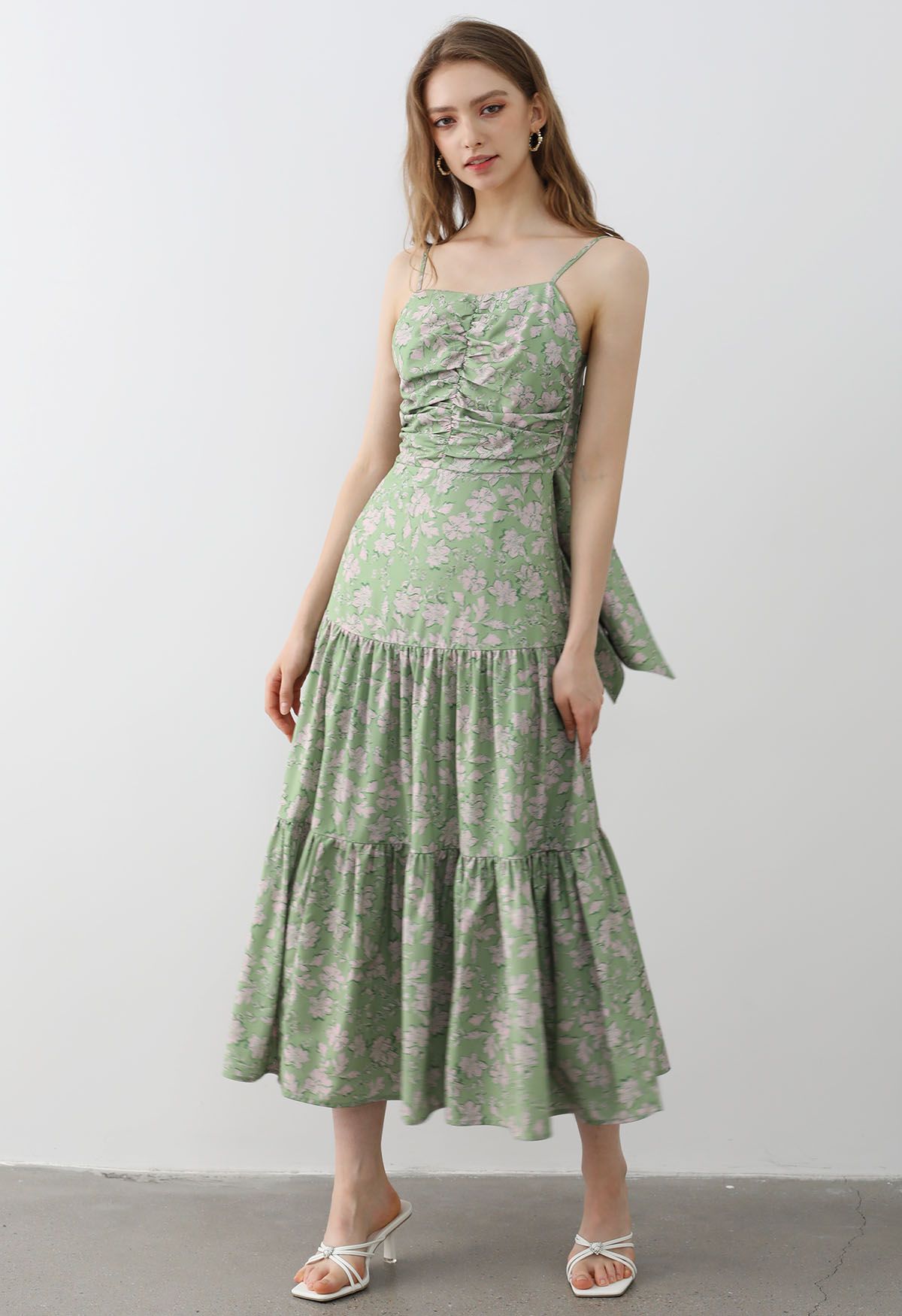 Robe caraco à imprimé floral et nœud papillon au dos en vert